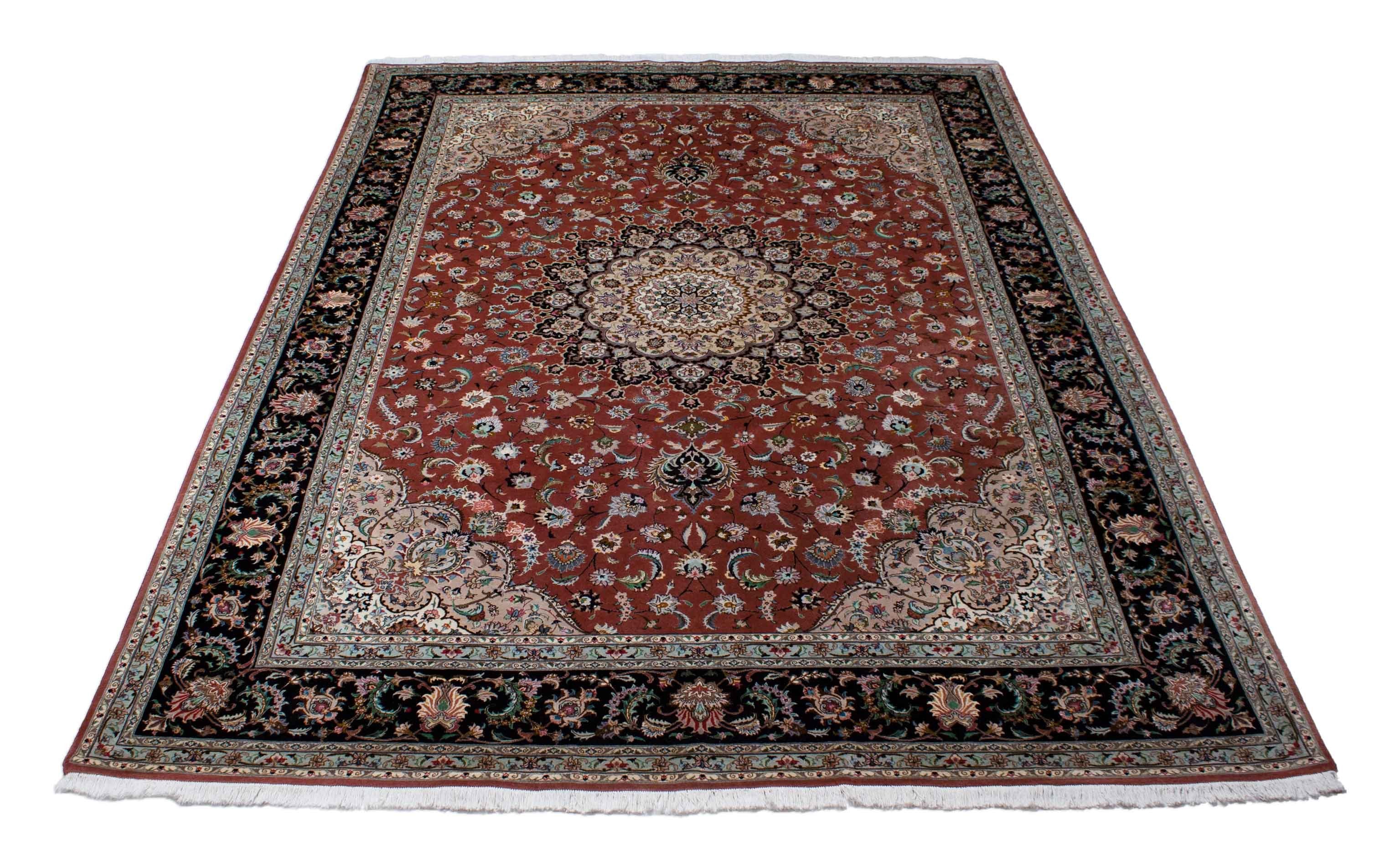 Eine Fotoaufnahme eines Täbriz Teppichs.