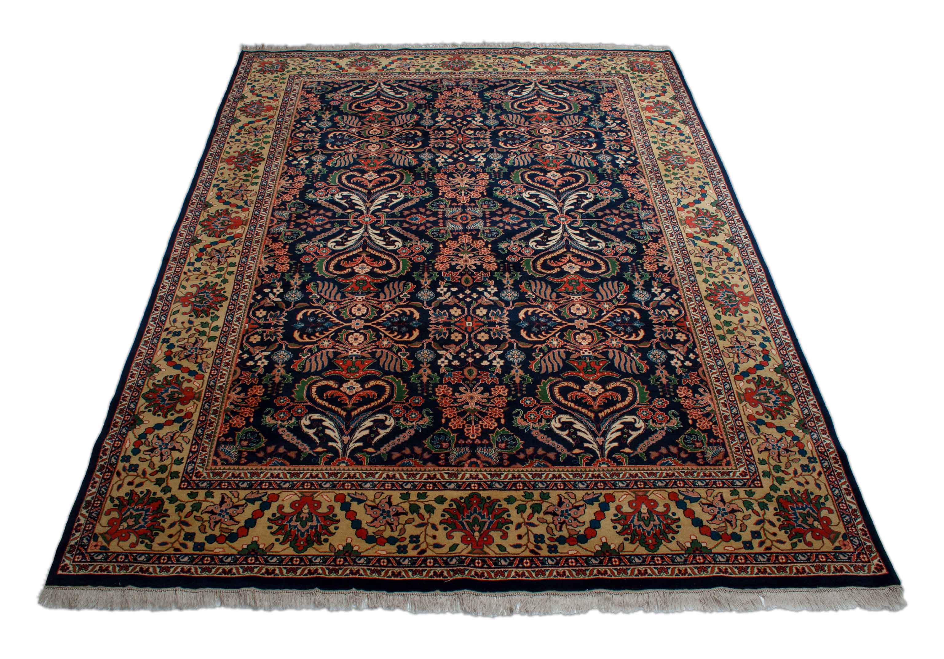 Eine Fotoaufnahme eines Täbriz Teppichs.