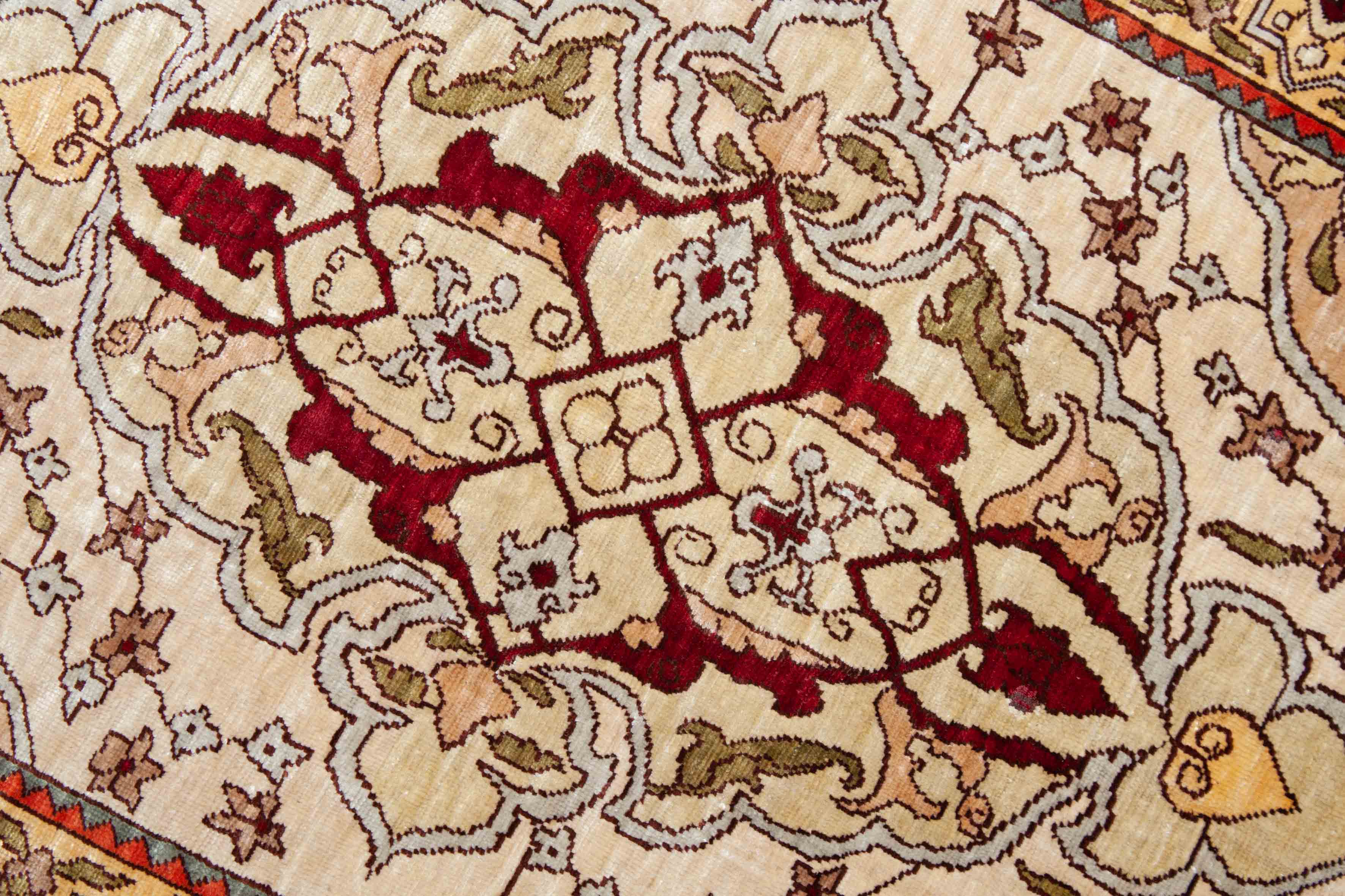 Bild vom Hereke aus reiner Seide Teppich - 2