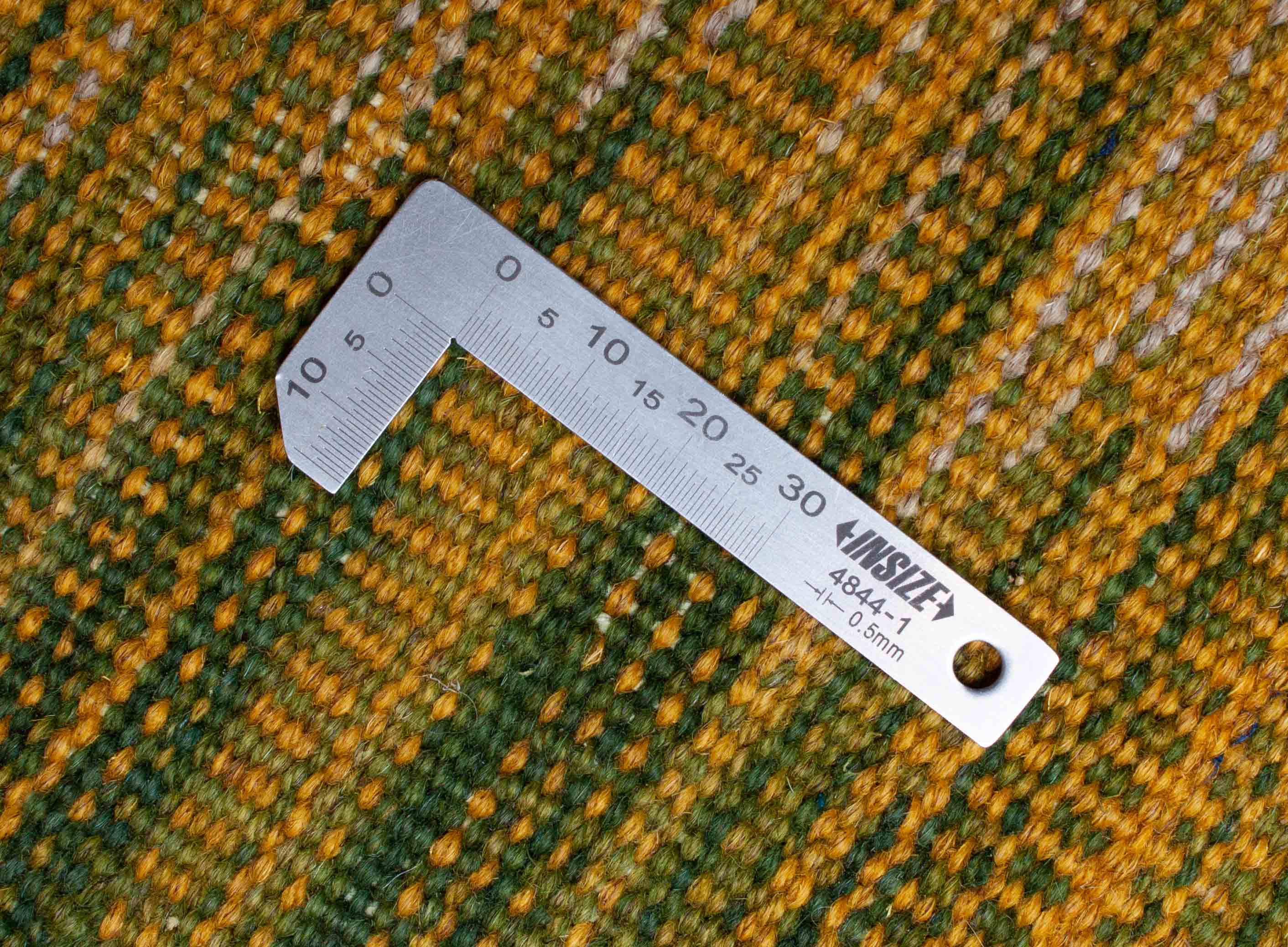 Eine Fotoaufnahme eines Kelim Teppichs.