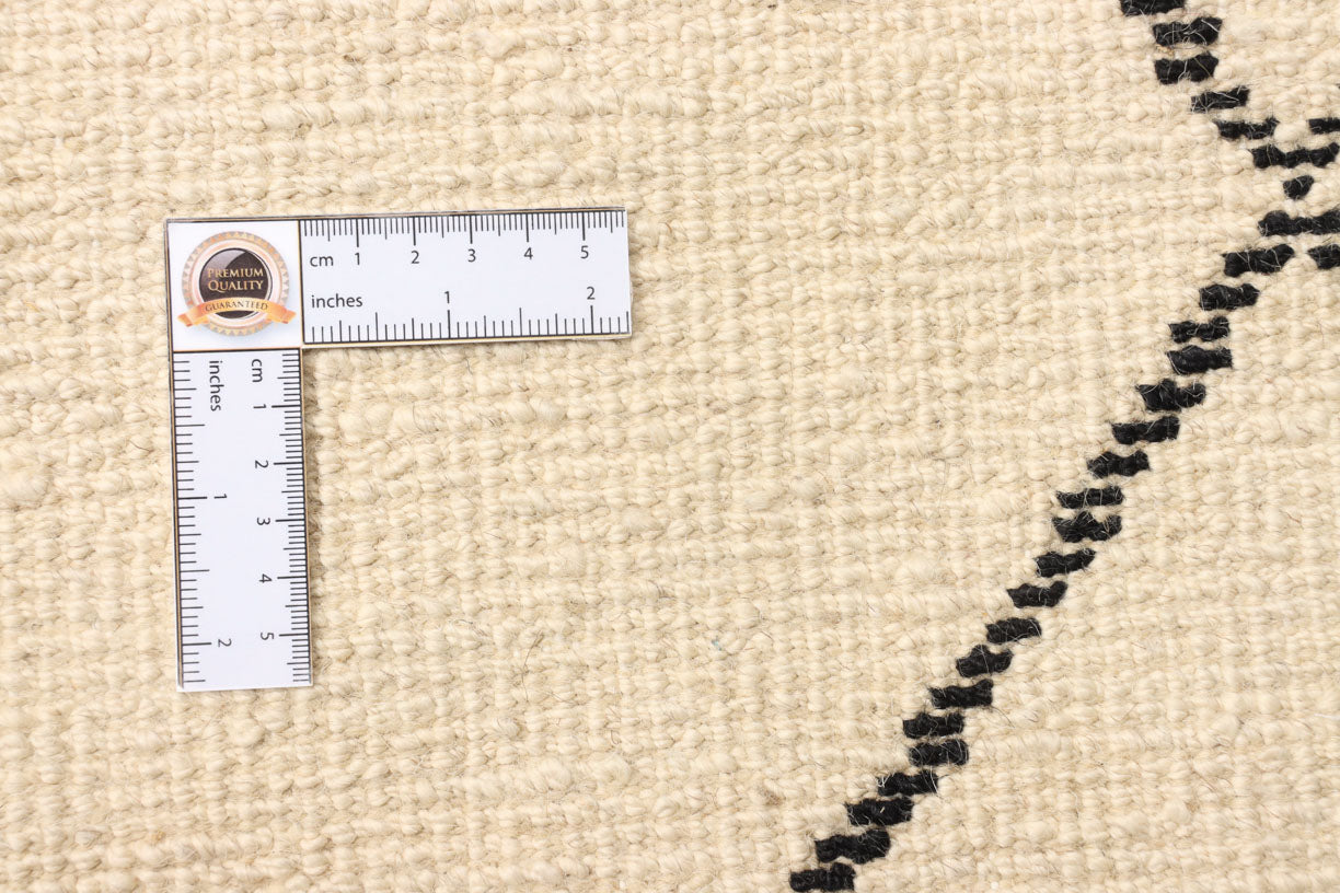 Moderner Beni Teppich mit Rauten in beige und 315 cm x 247 cm groß