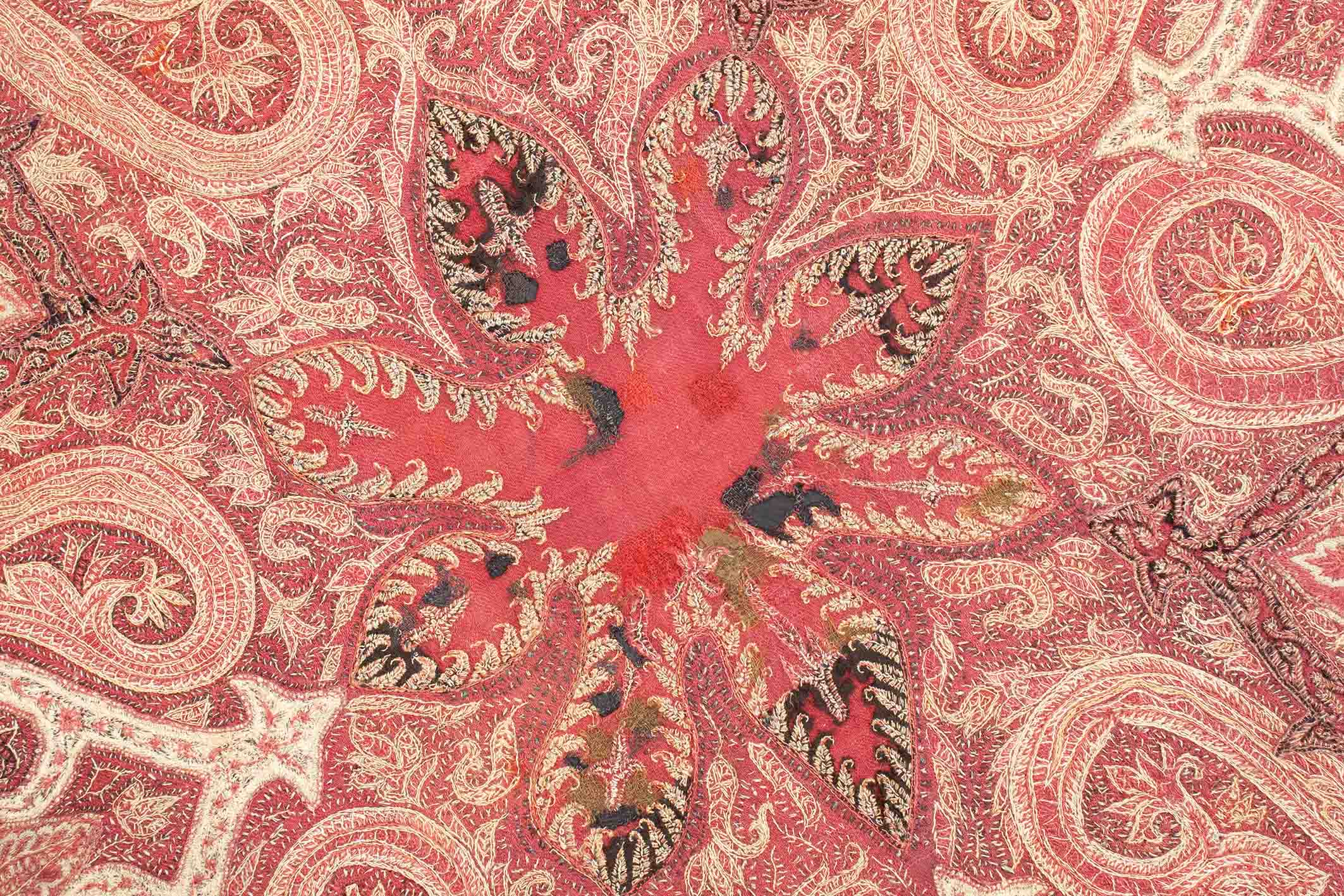 Antiker Suzani | 160 cm x 160 cm | Nr. 20437