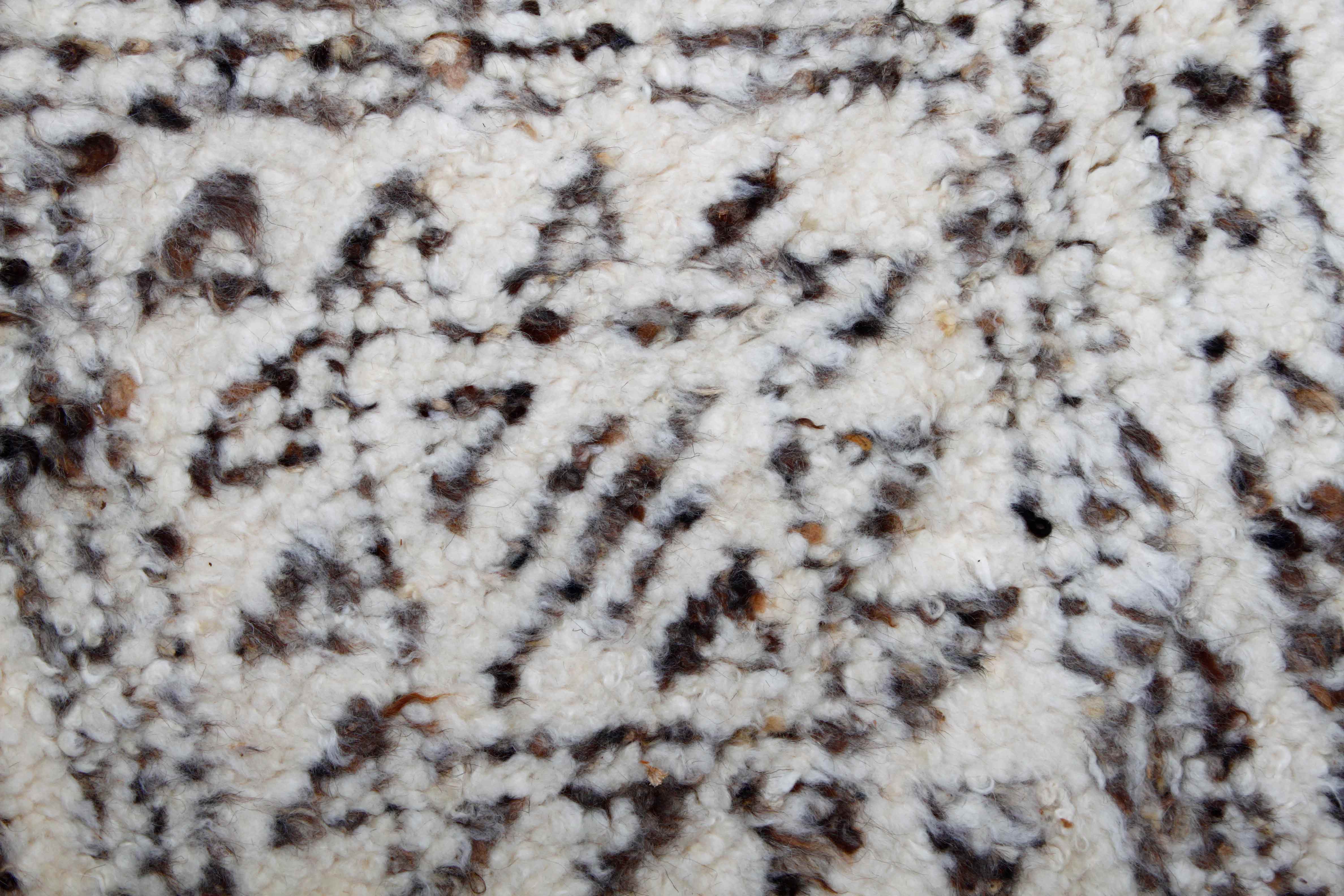 Furry Berber | 235 cm x 170 cm | Nr. 20480