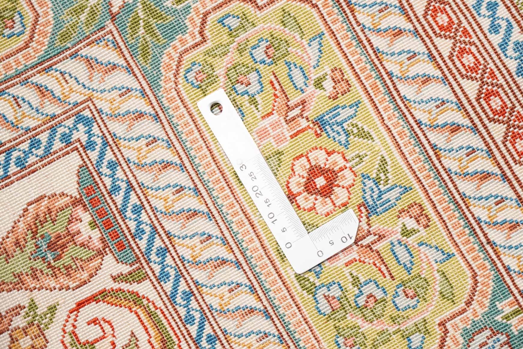 Chinesischer Hereke aus reiner Seide | 139 cm x 69 cm | Nr. 20711