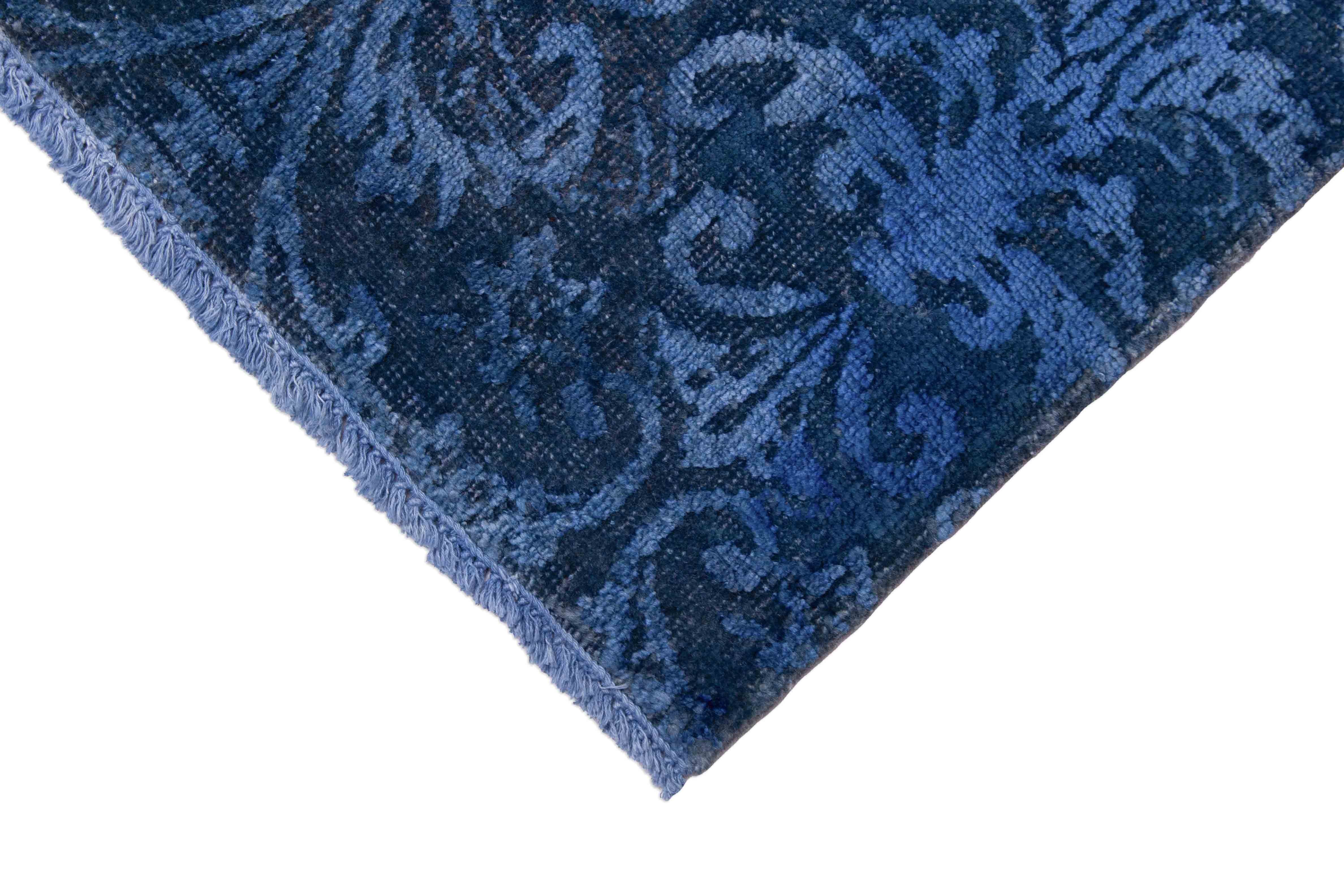 Eine Fotoaufnahme eines Tapis Teppichs.