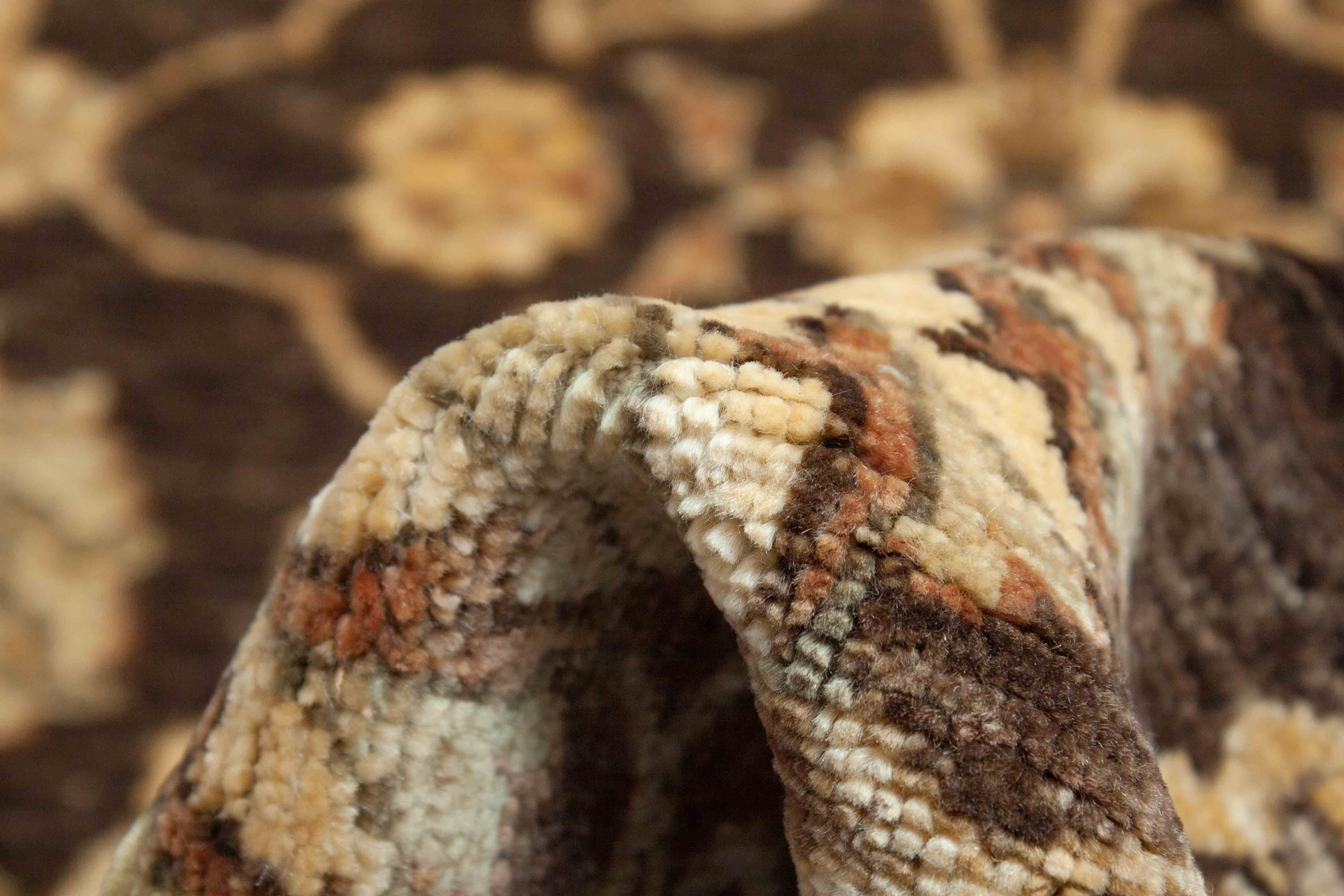 Eine Fotoaufnahme eines Farahan Teppichs.