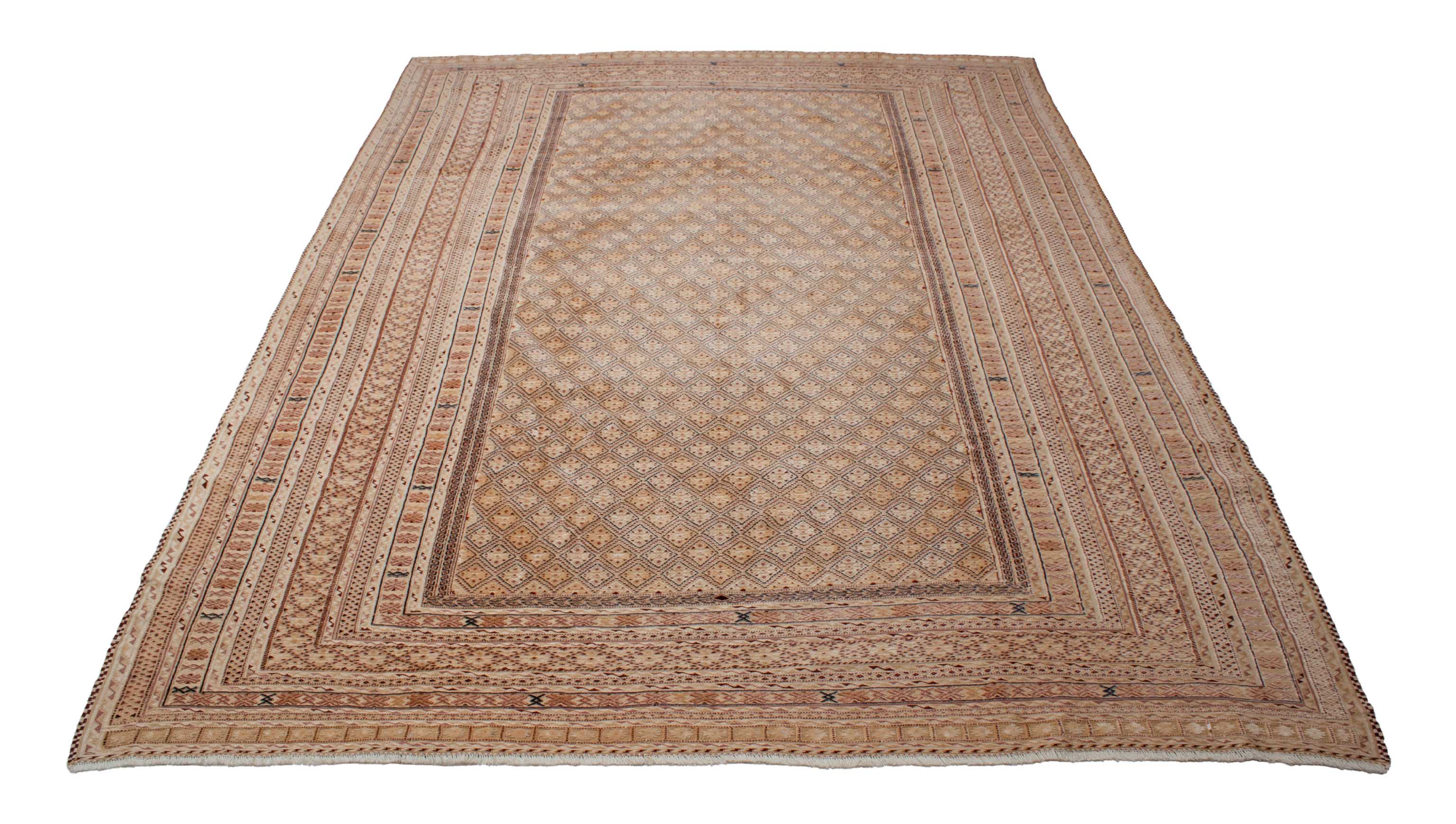 Eine Fotoaufnahme eines Nakhunak Teppichs.