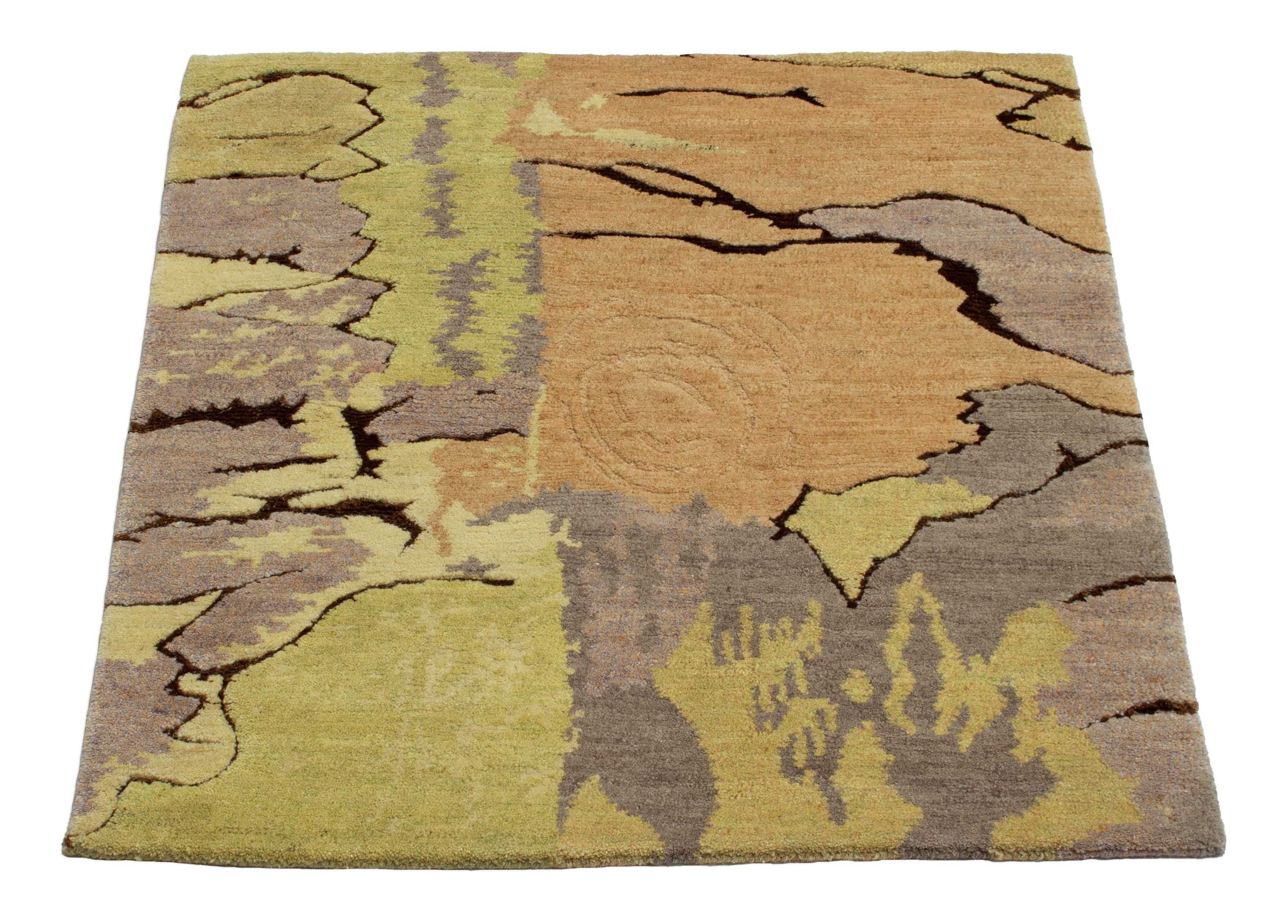 Eine Fotoaufnahme eines Nepal Teppich Teppichs.