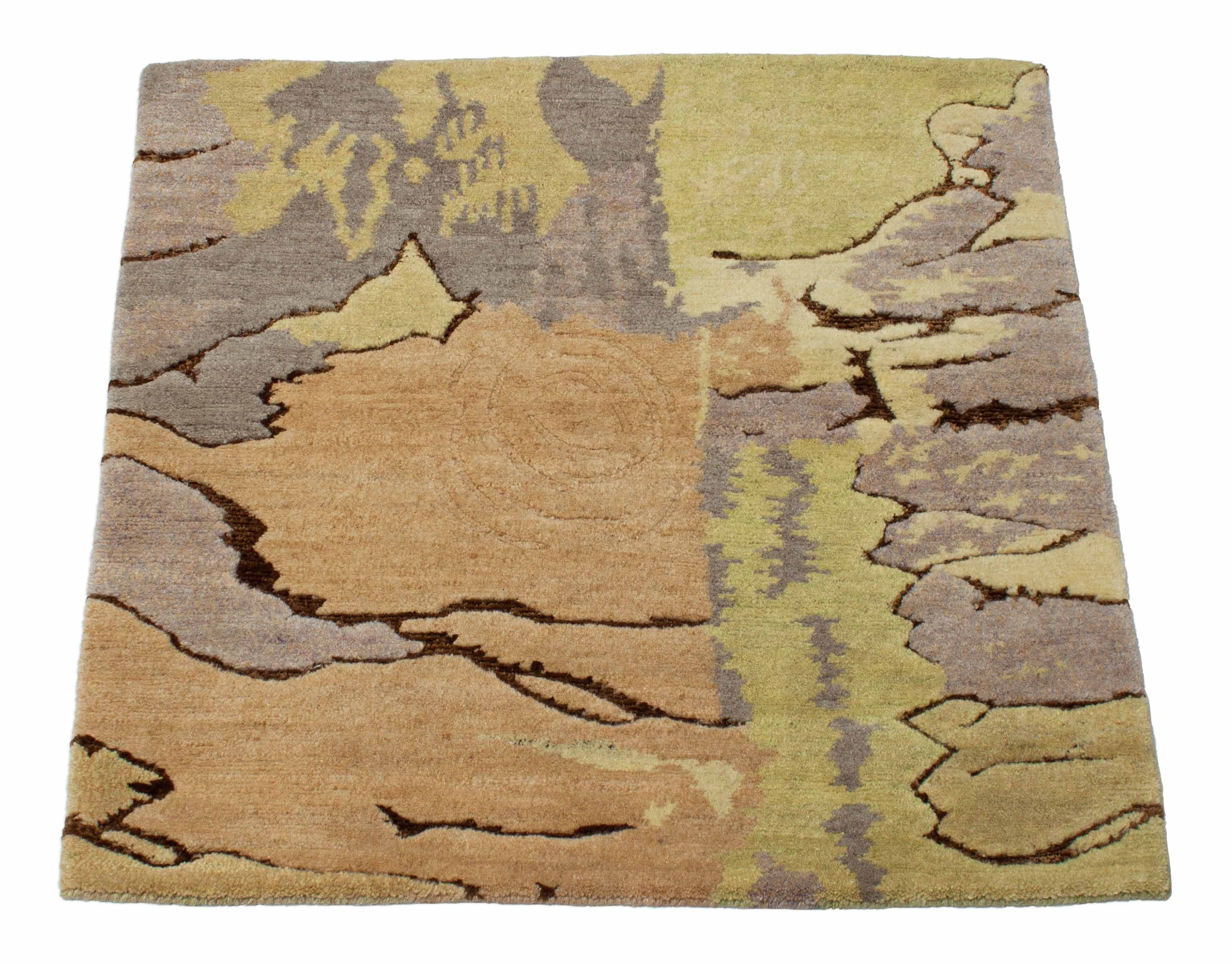 Eine Fotoaufnahme eines Nepal Teppich Teppichs.