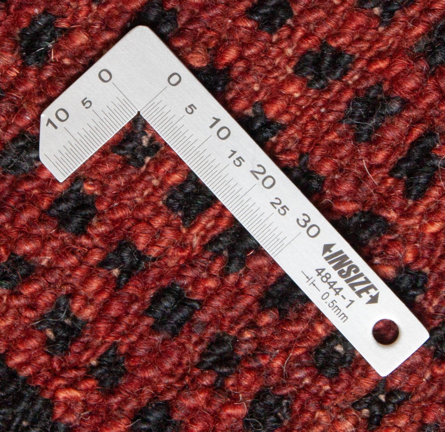 Eine Fotoaufnahme eines Lori Teppichs.