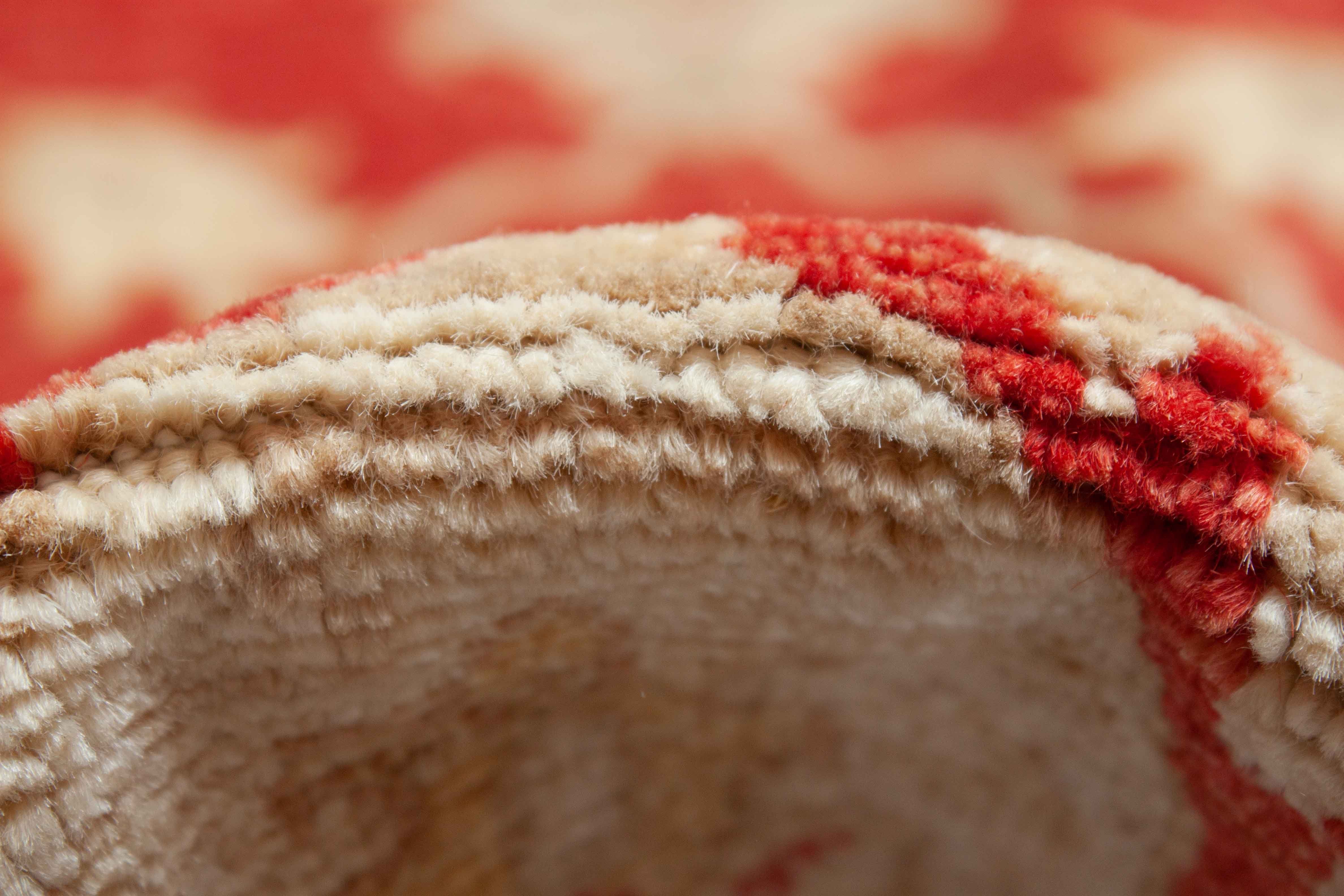 Eine Fotoaufnahme eines Ziegler Teppichs.