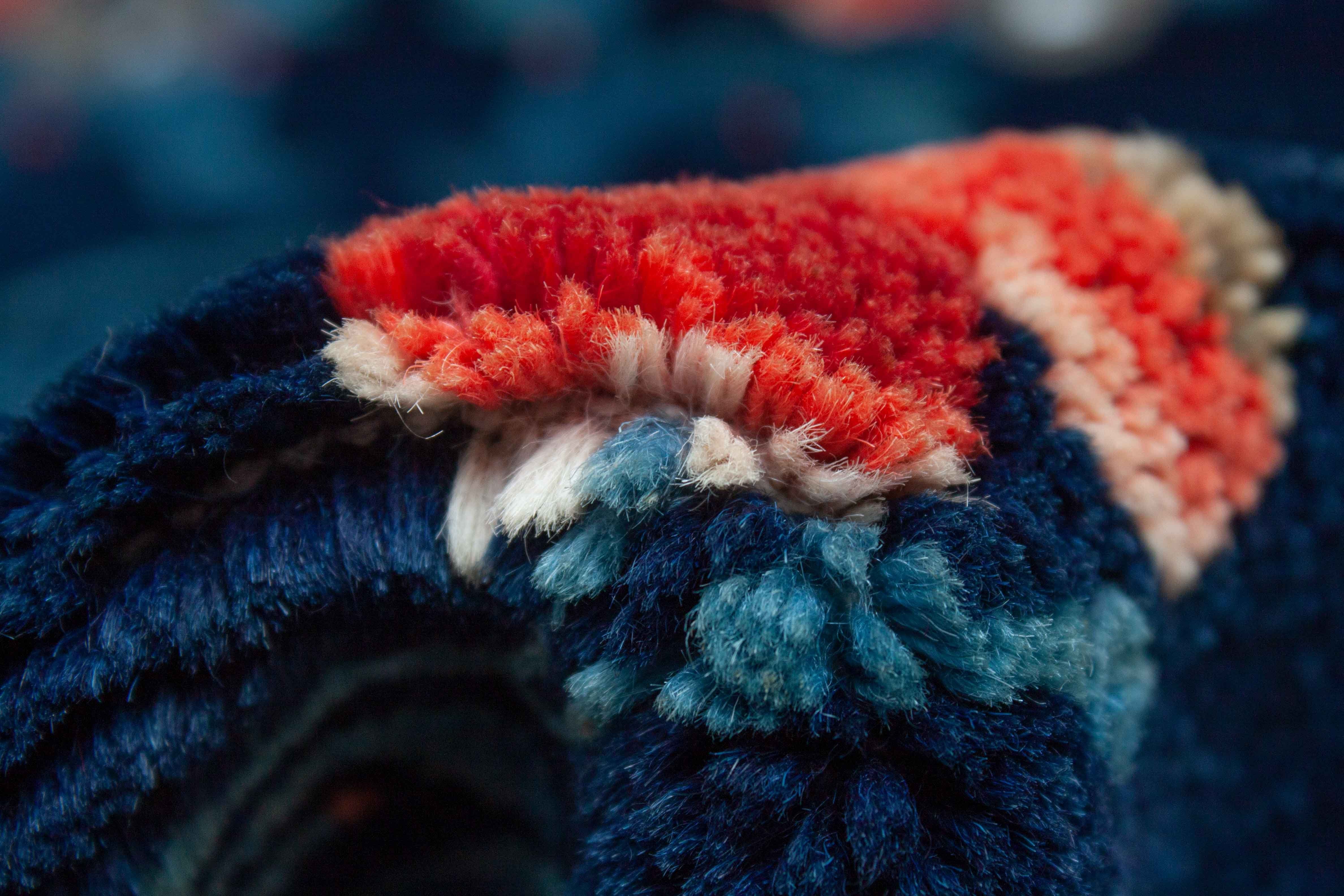 Eine Fotoaufnahme eines Sattelbezug Teppichs.