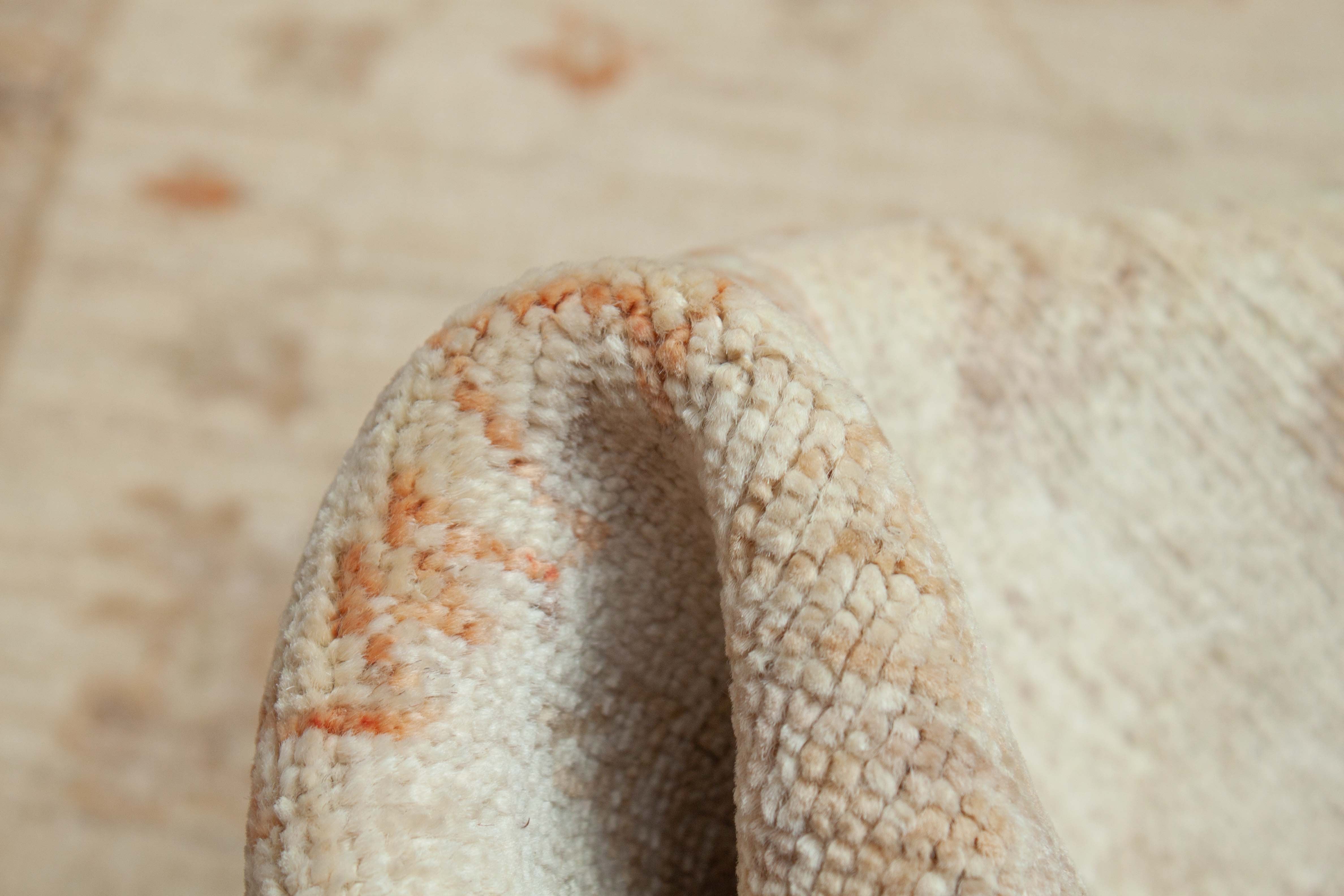 Eine Fotoaufnahme eines Farahan Teppichs.