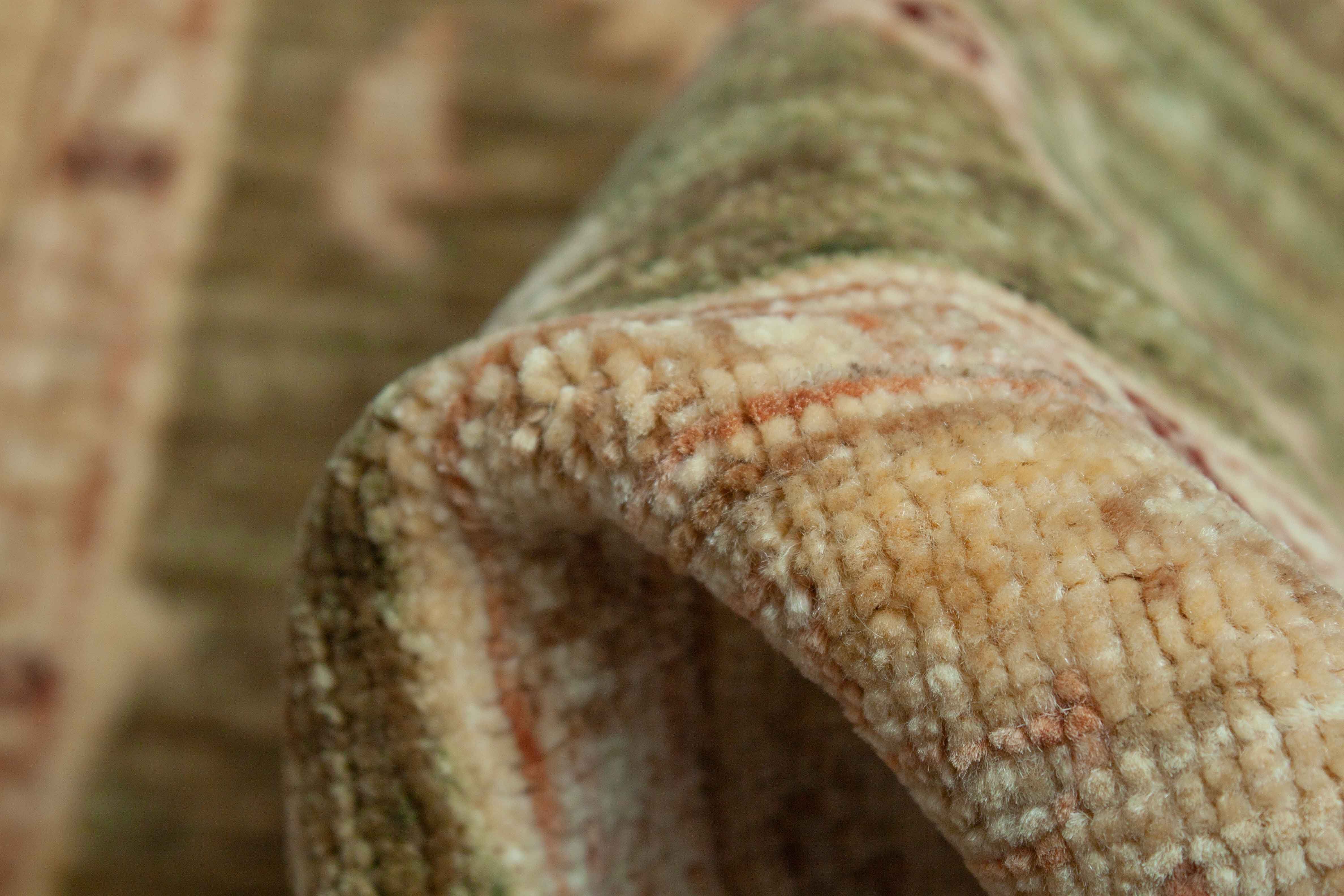 Eine Fotoaufnahme eines Farahan Teppichs.