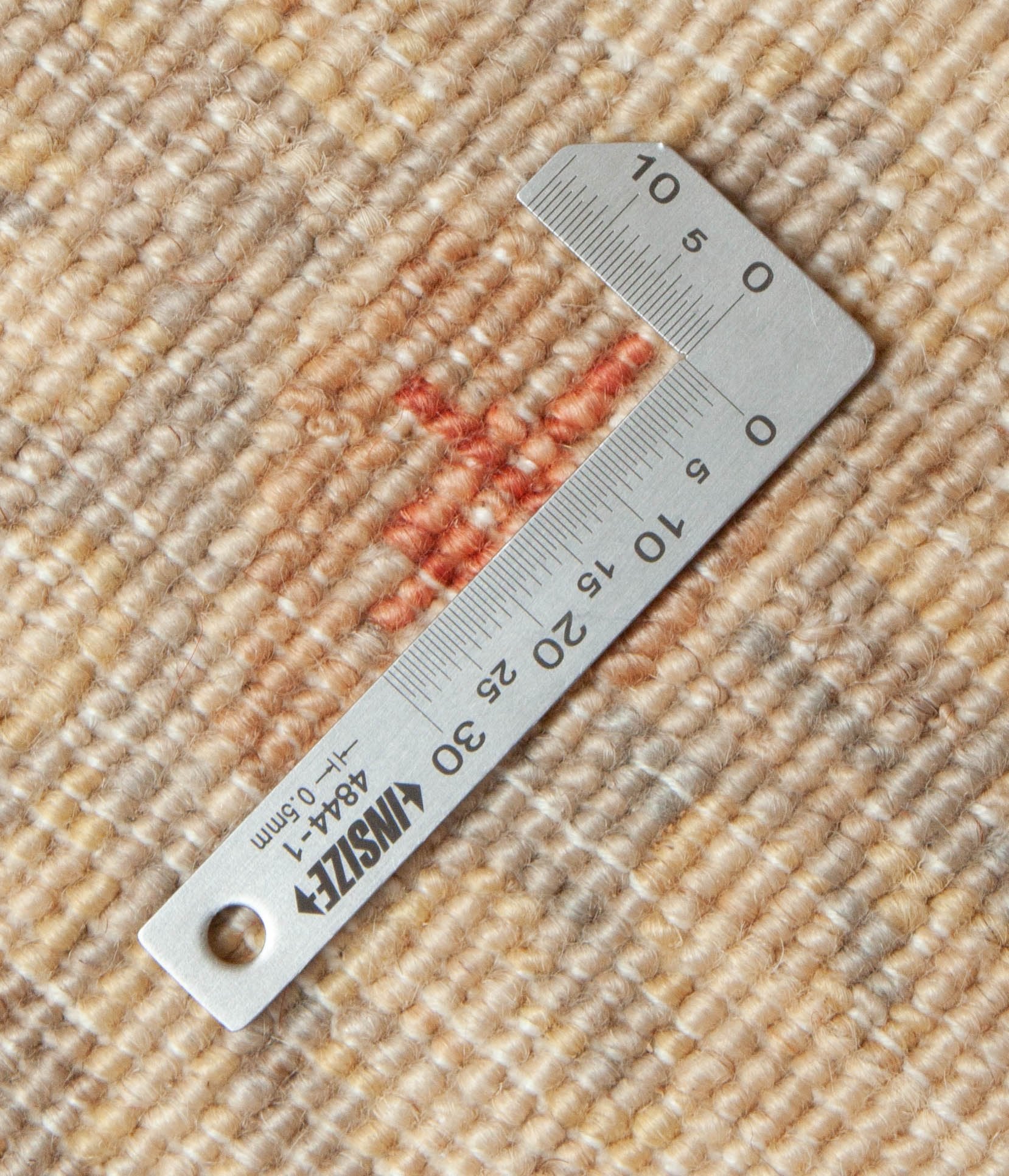 Eine Fotoaufnahme eines Farahan Teppichs.