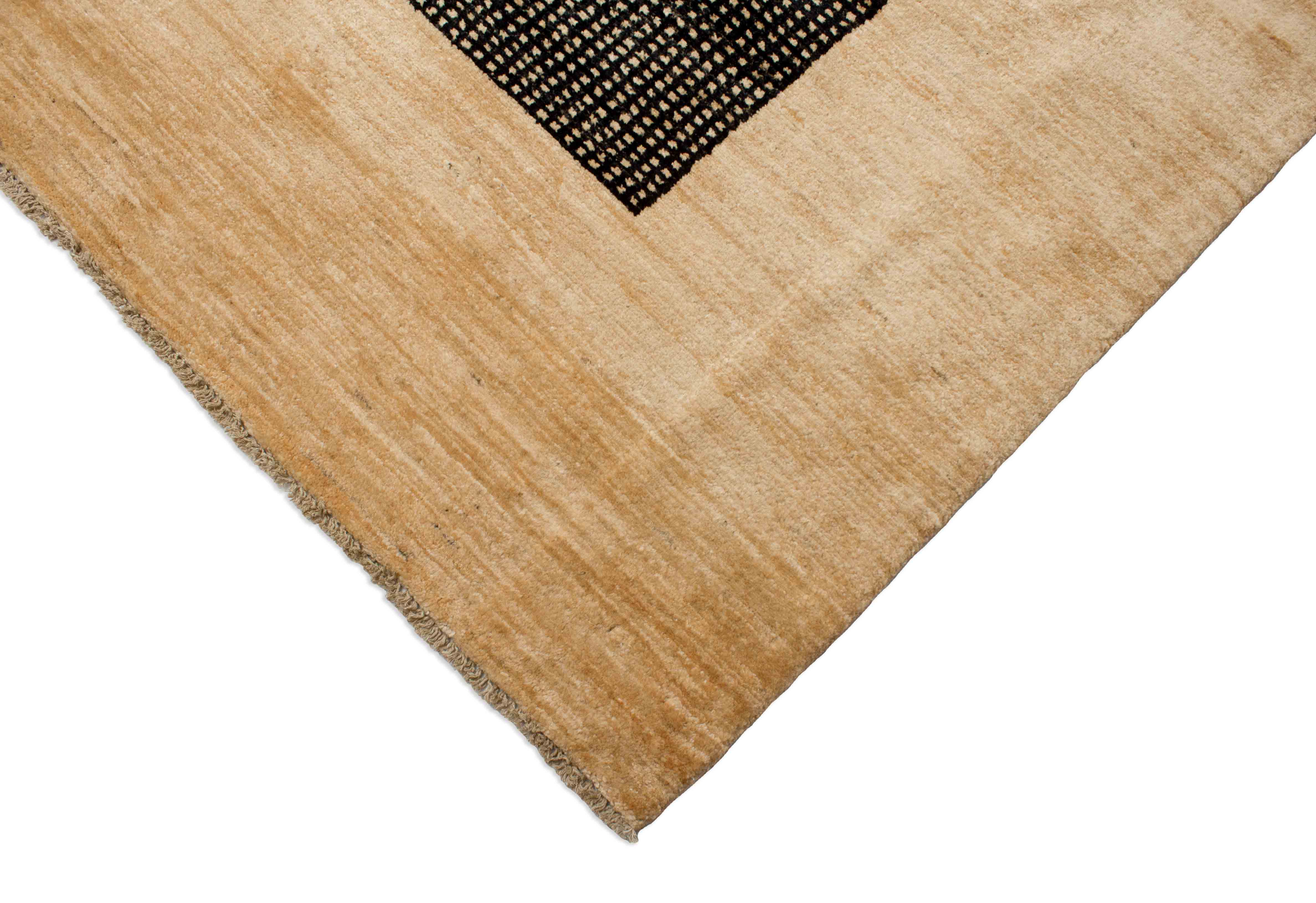 Eine Fotoaufnahme eines Lori Teppichs.