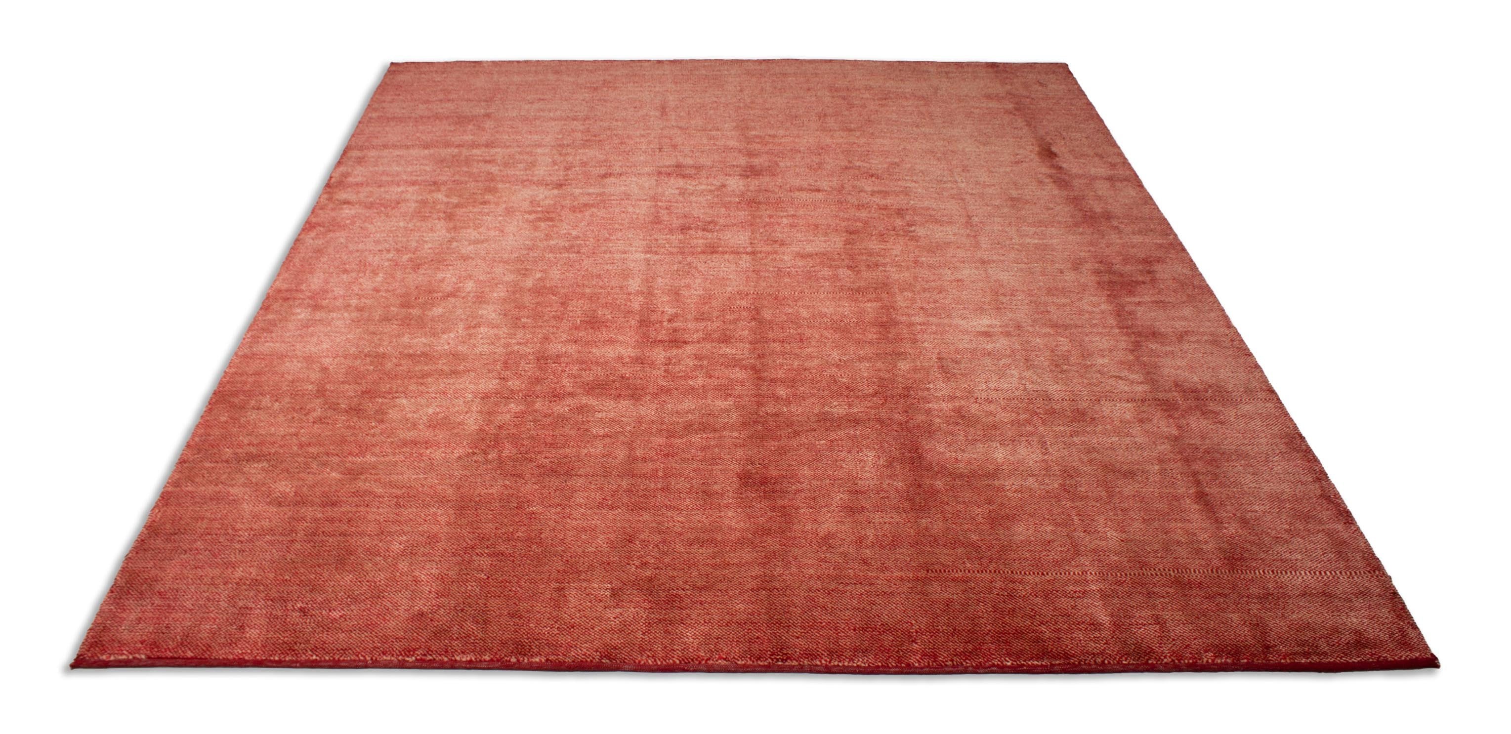 Eine Fotoaufnahme eines Lori Teppichs.