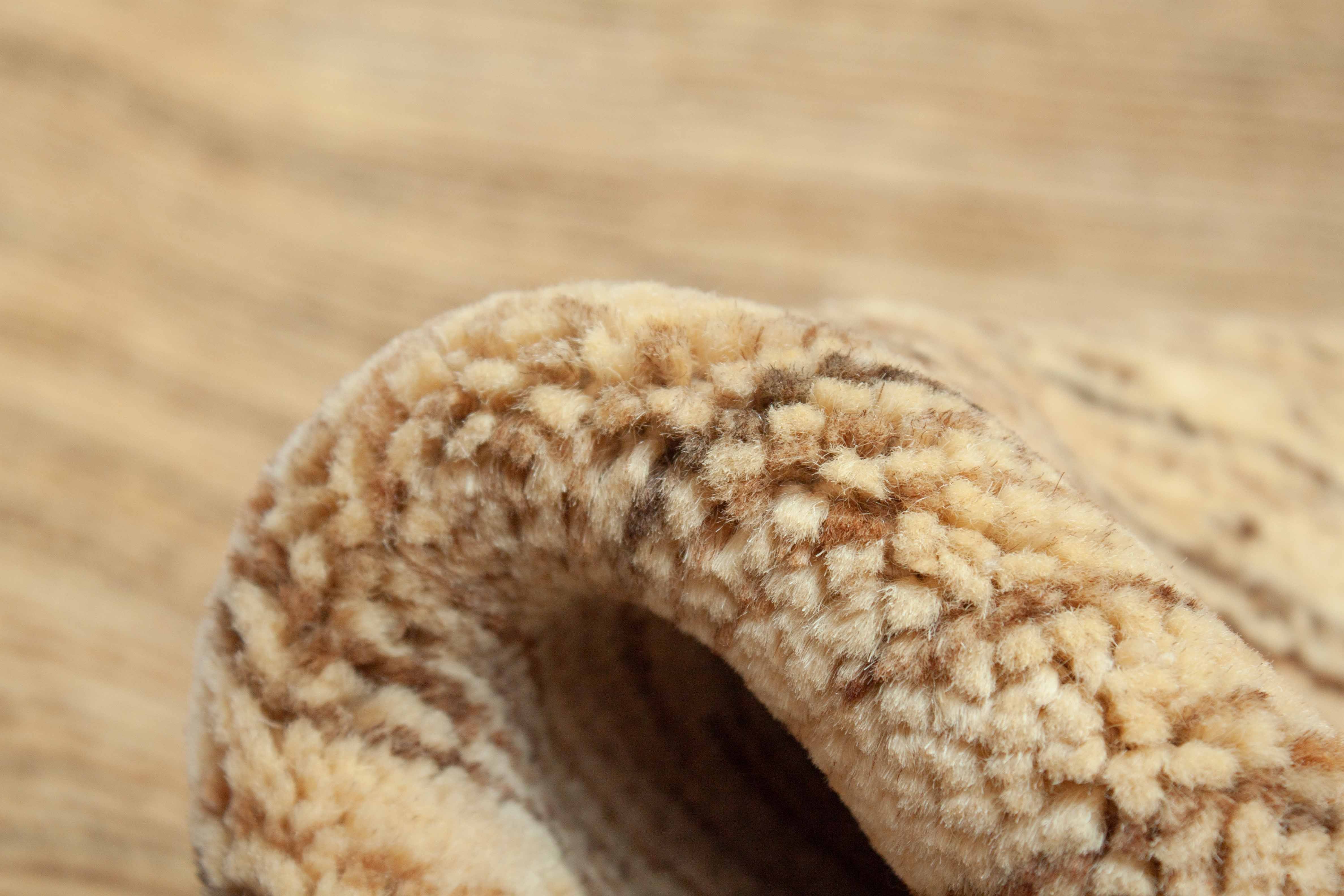 Eine Fotoaufnahme eines Lori Royal Teppichs.