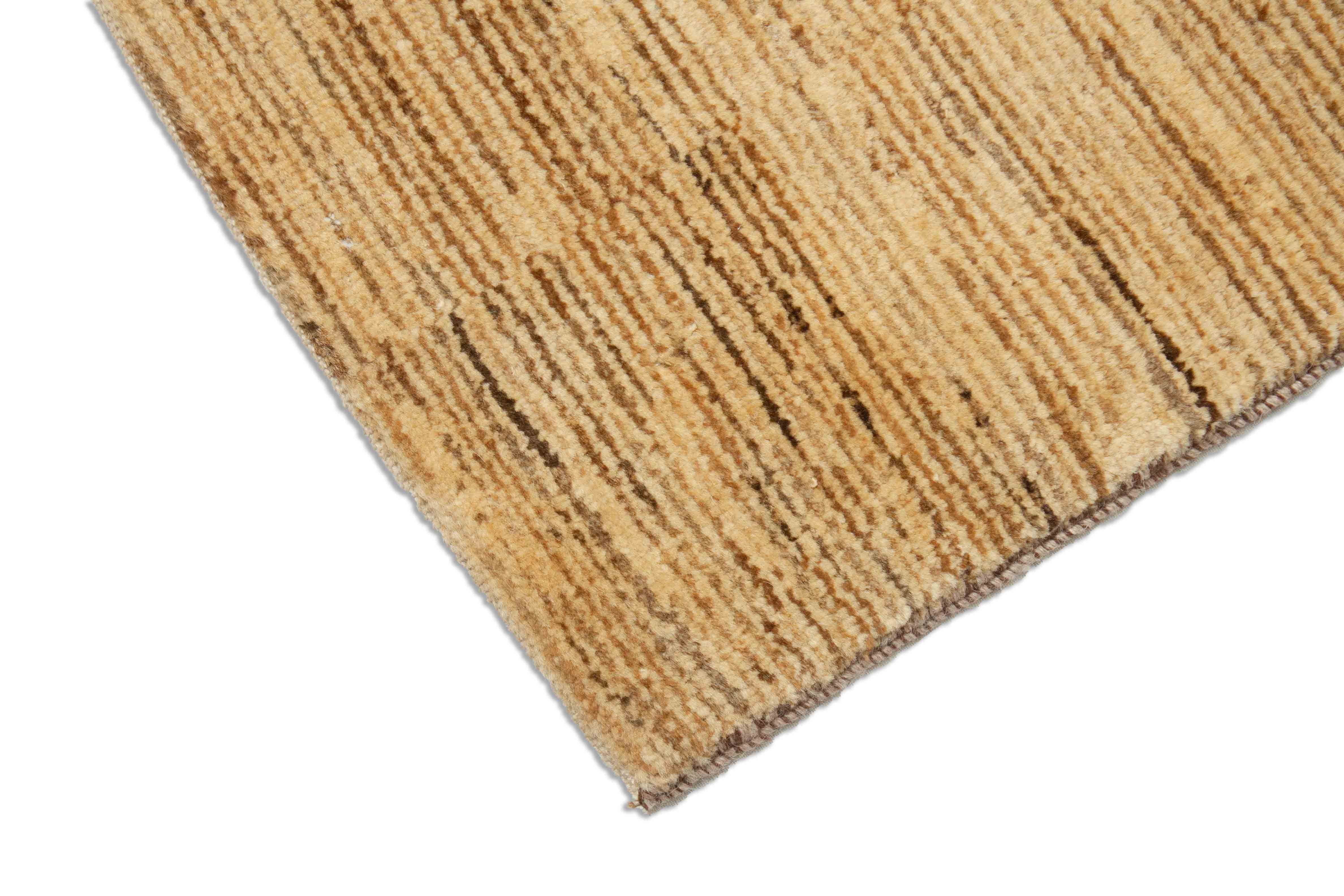 Eine Fotoaufnahme eines Lori Royal Teppichs.