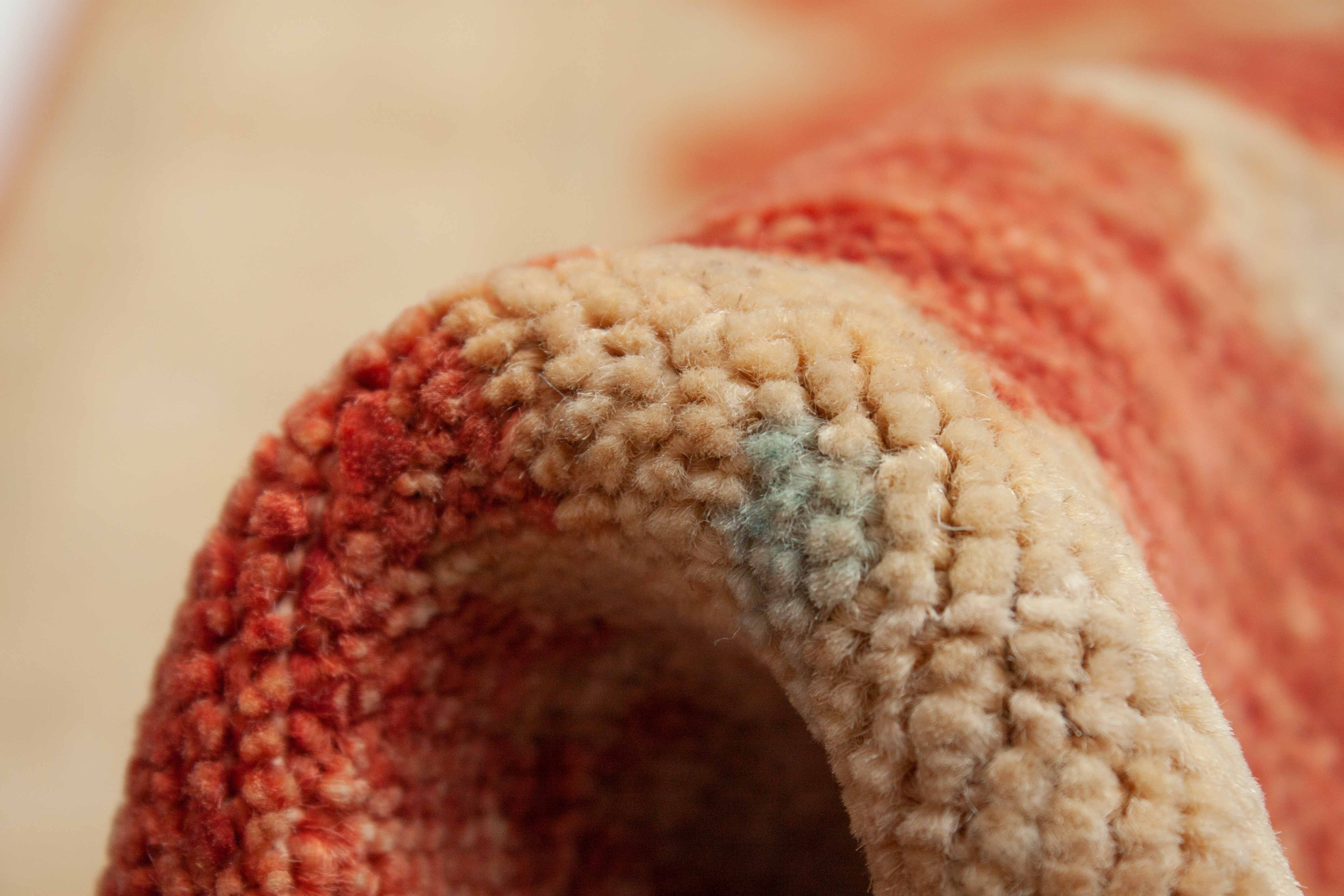 Eine Fotoaufnahme eines Farahan Teppichs.