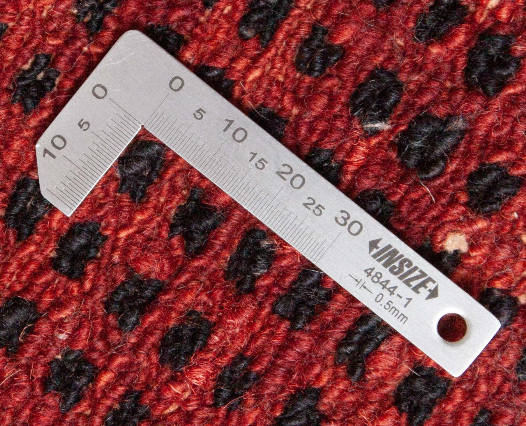 Eine Fotoaufnahme eines Lori Teppichs.