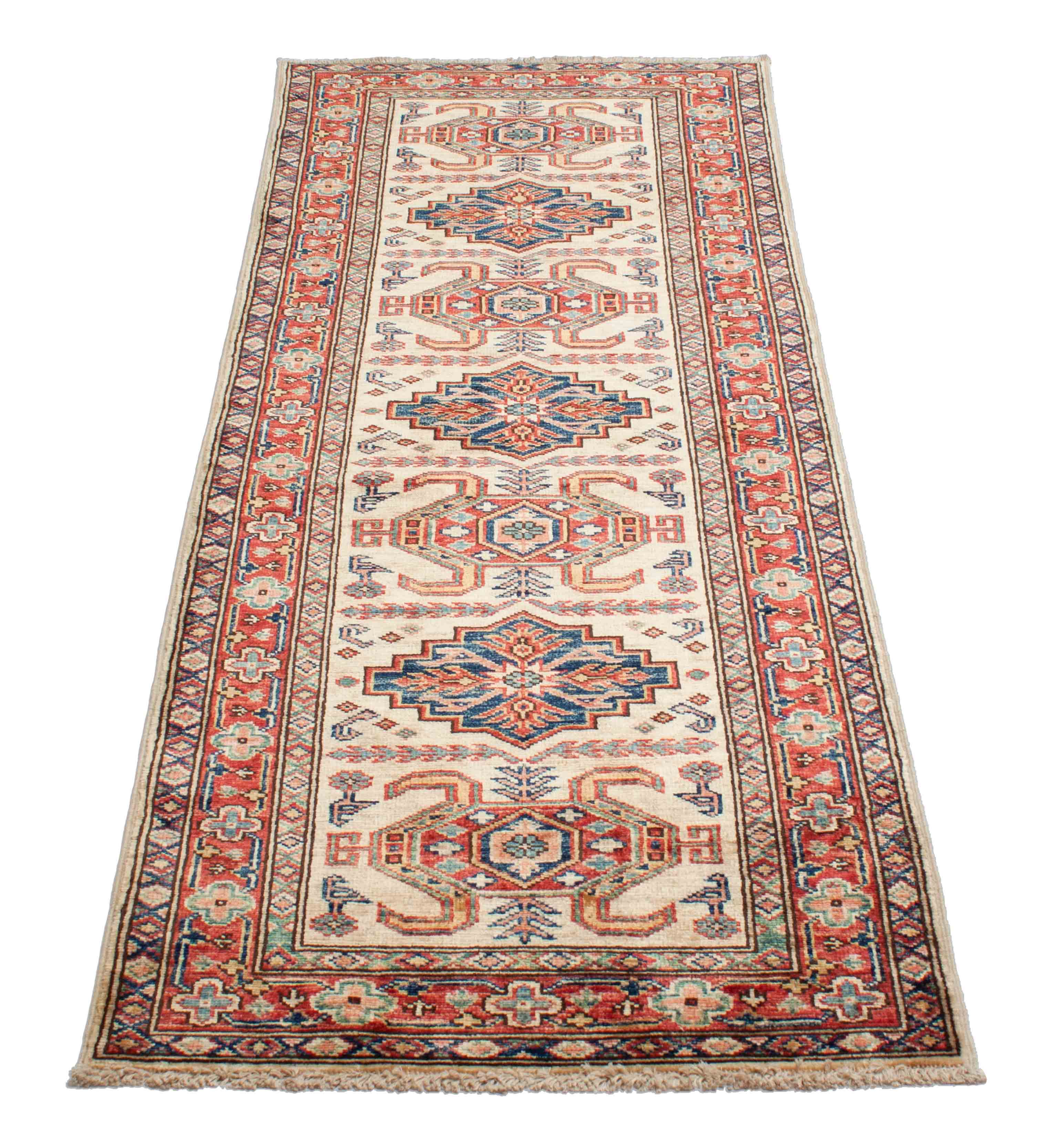 Eine Fotoaufnahme eines Kazak Teppichs.