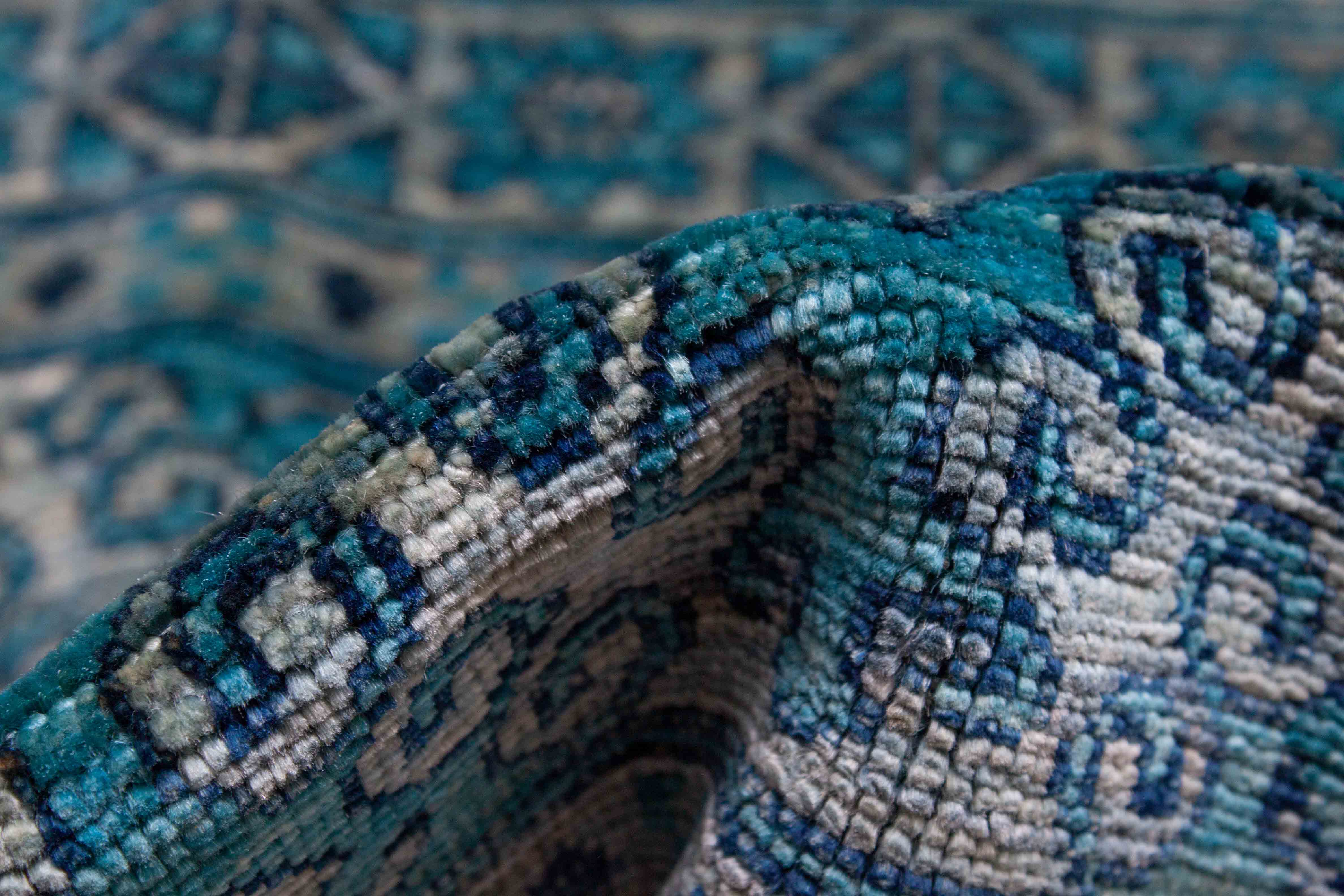 Eine Fotoaufnahme eines Oxiana Teppichs.