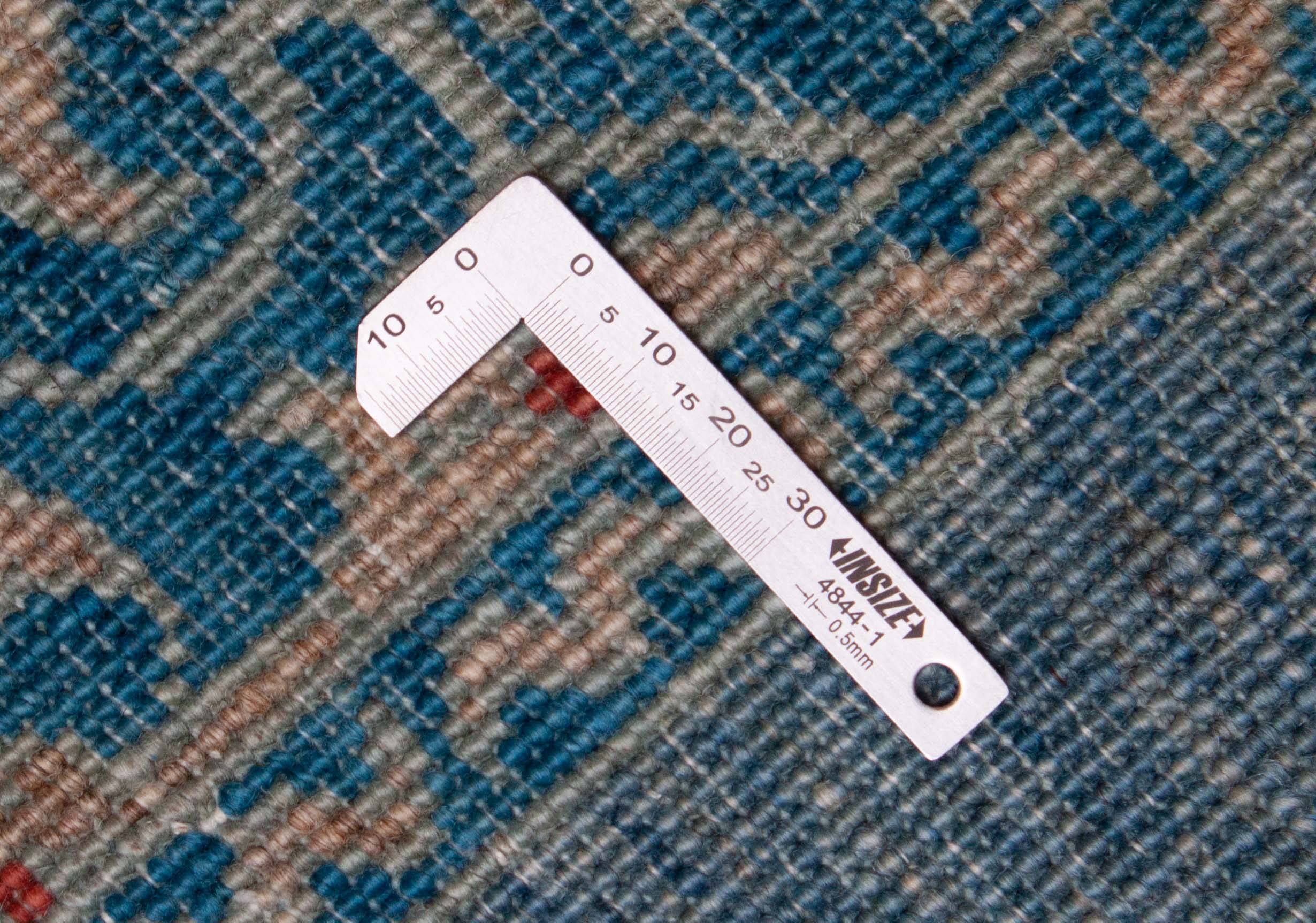 Eine Fotoaufnahme eines Bakhtiari Teppichs.