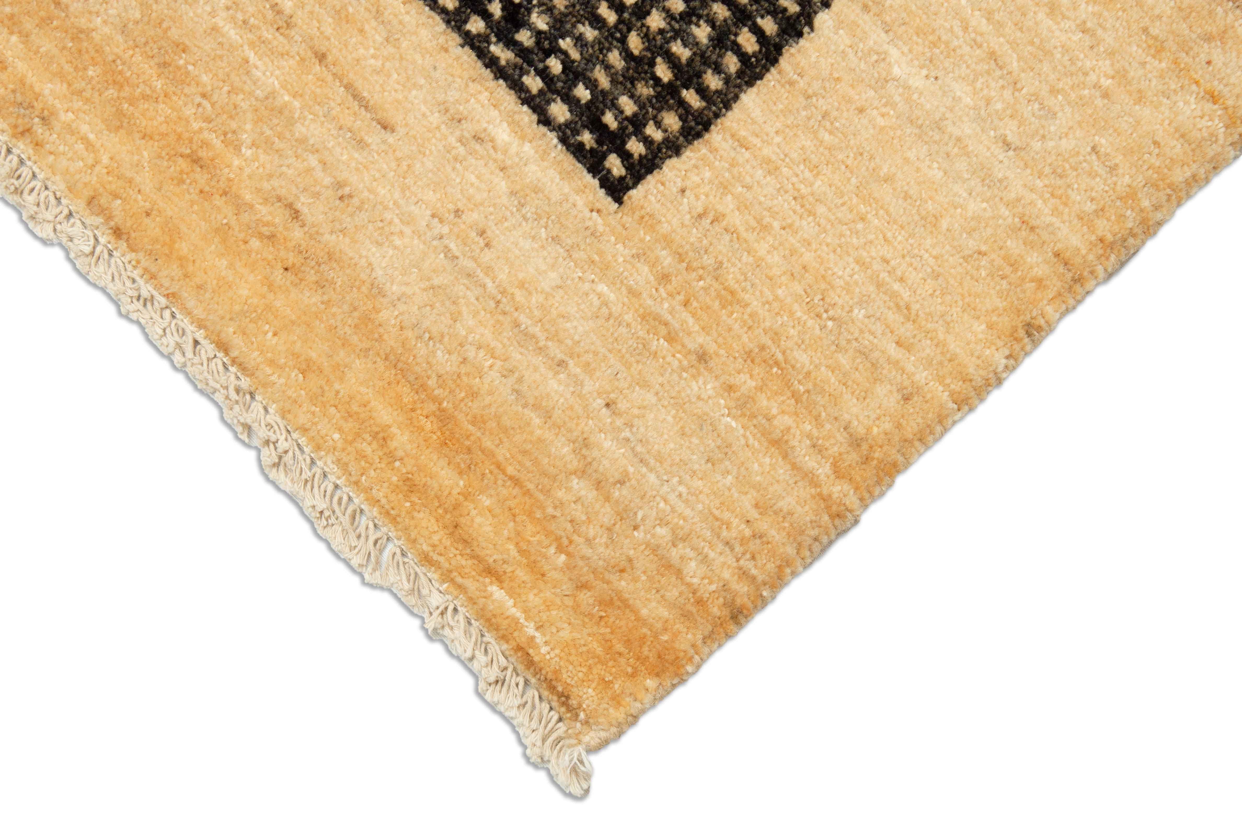 Eine Fotoaufnahme eines Lori Teppichs.