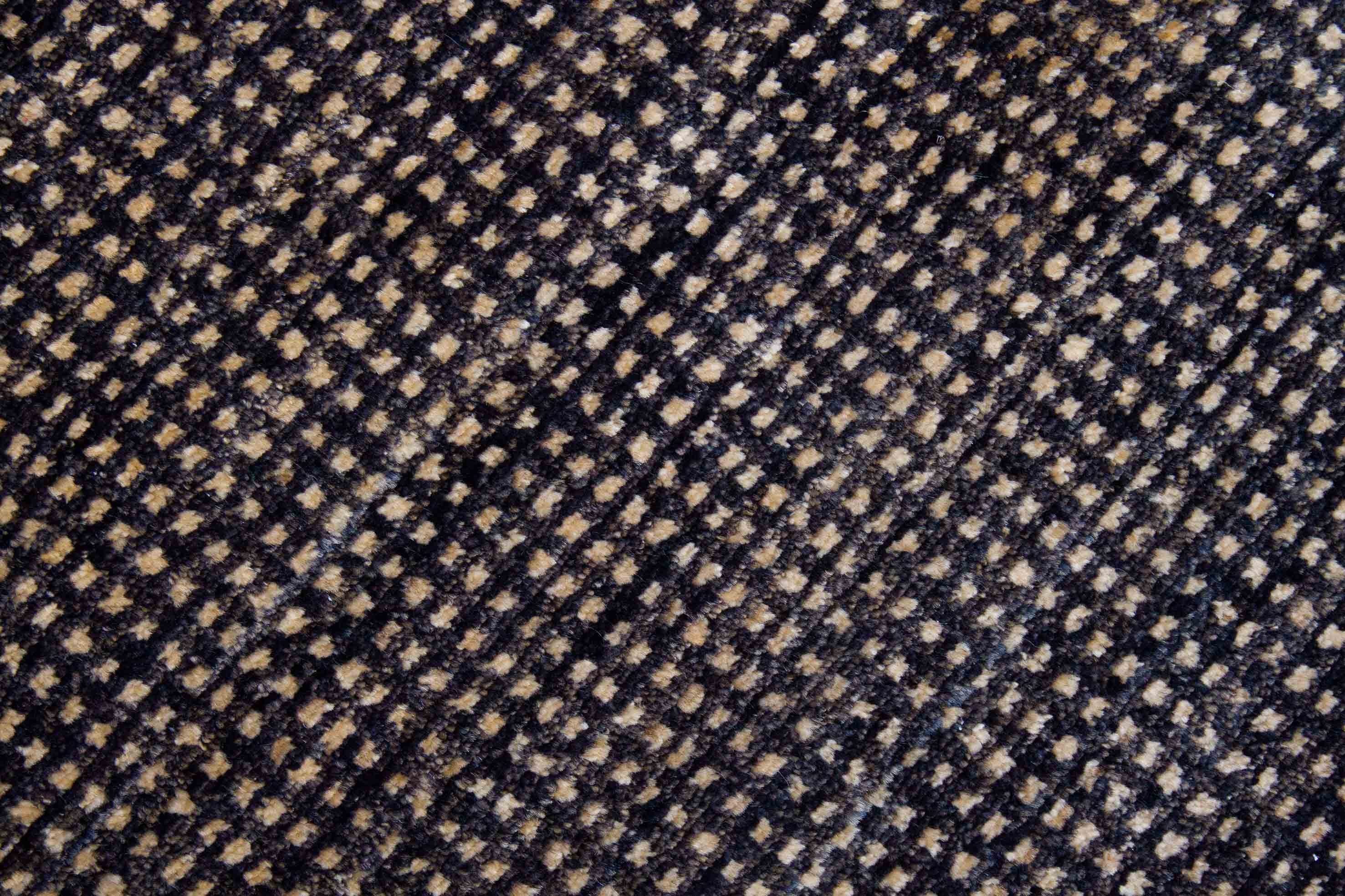 Eine Fotoaufnahme eines Lori Teppichs.