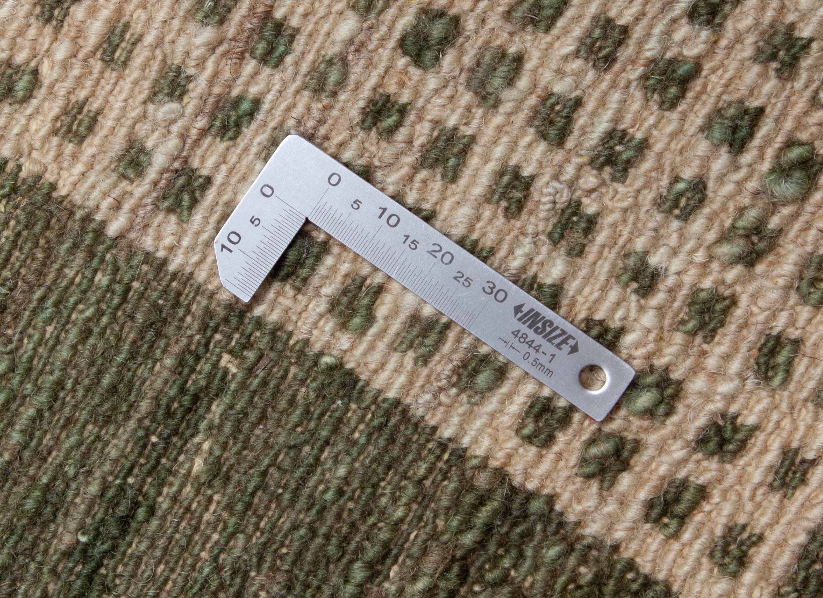 Eine Fotoaufnahme eines Lori Teppichs.