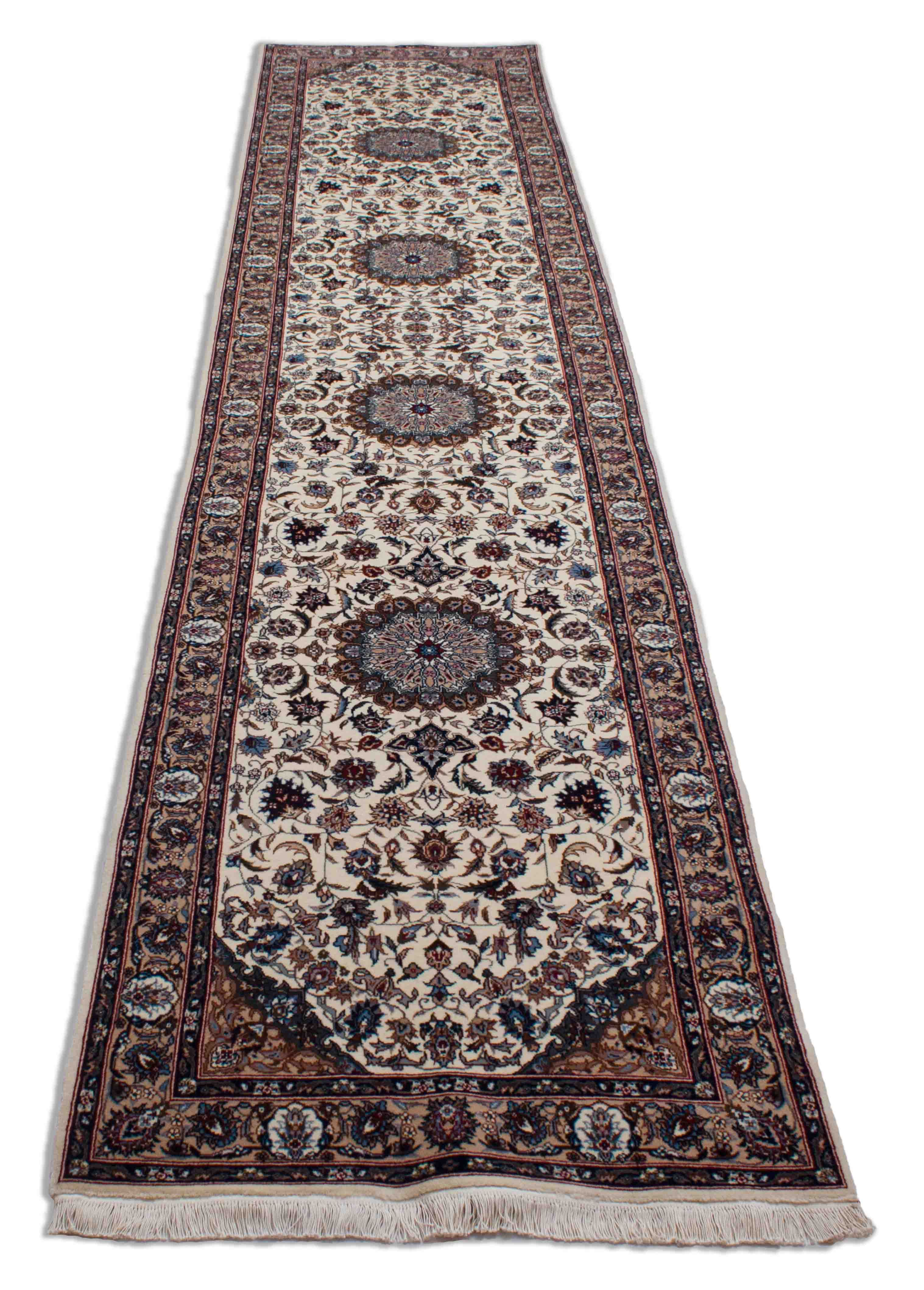 Eine Fotoaufnahme eines Keshan Teppichs.