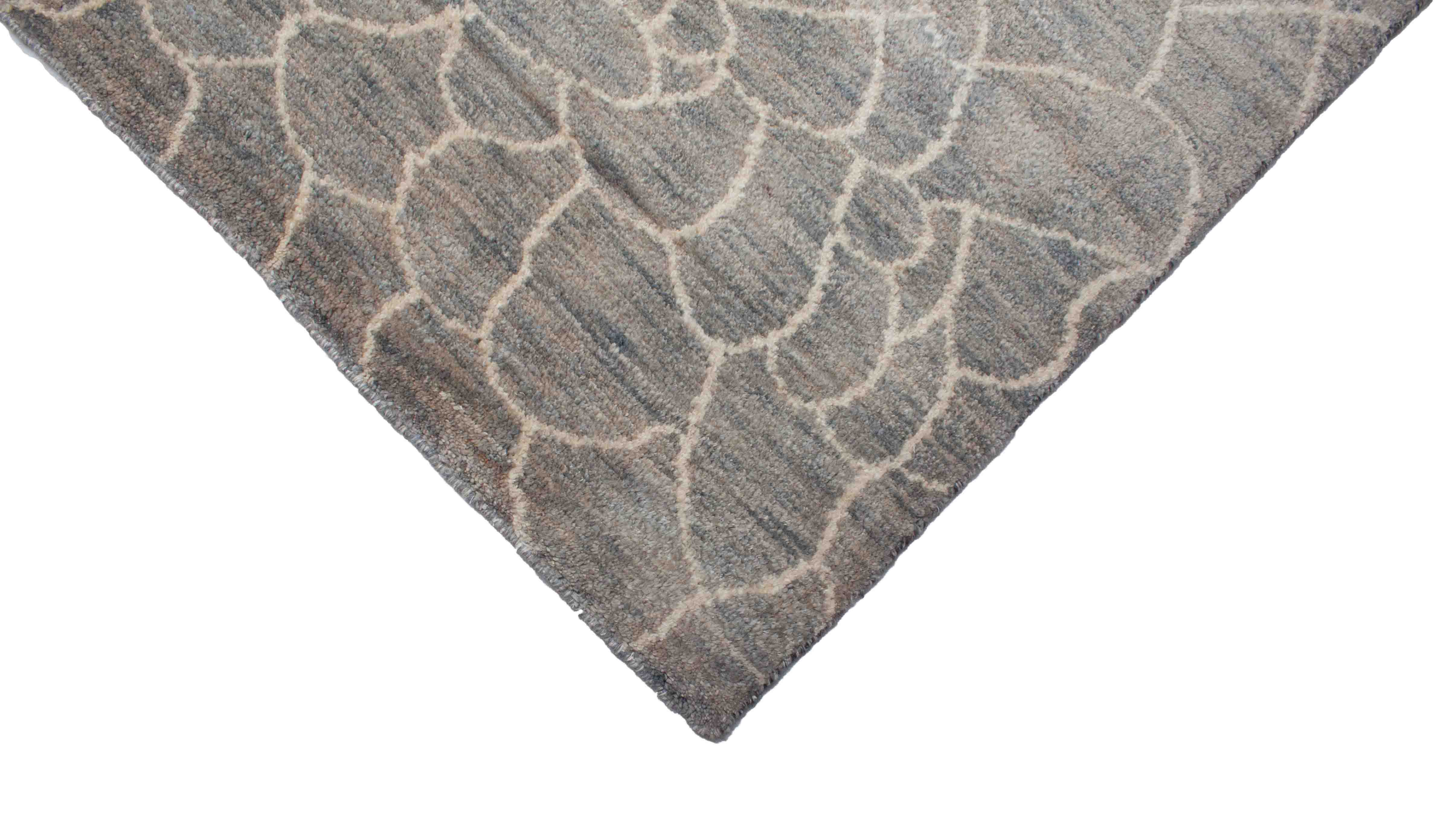 Moderner Beni Berber Teppich in hellgrau und 305 cm x 208 cm groß