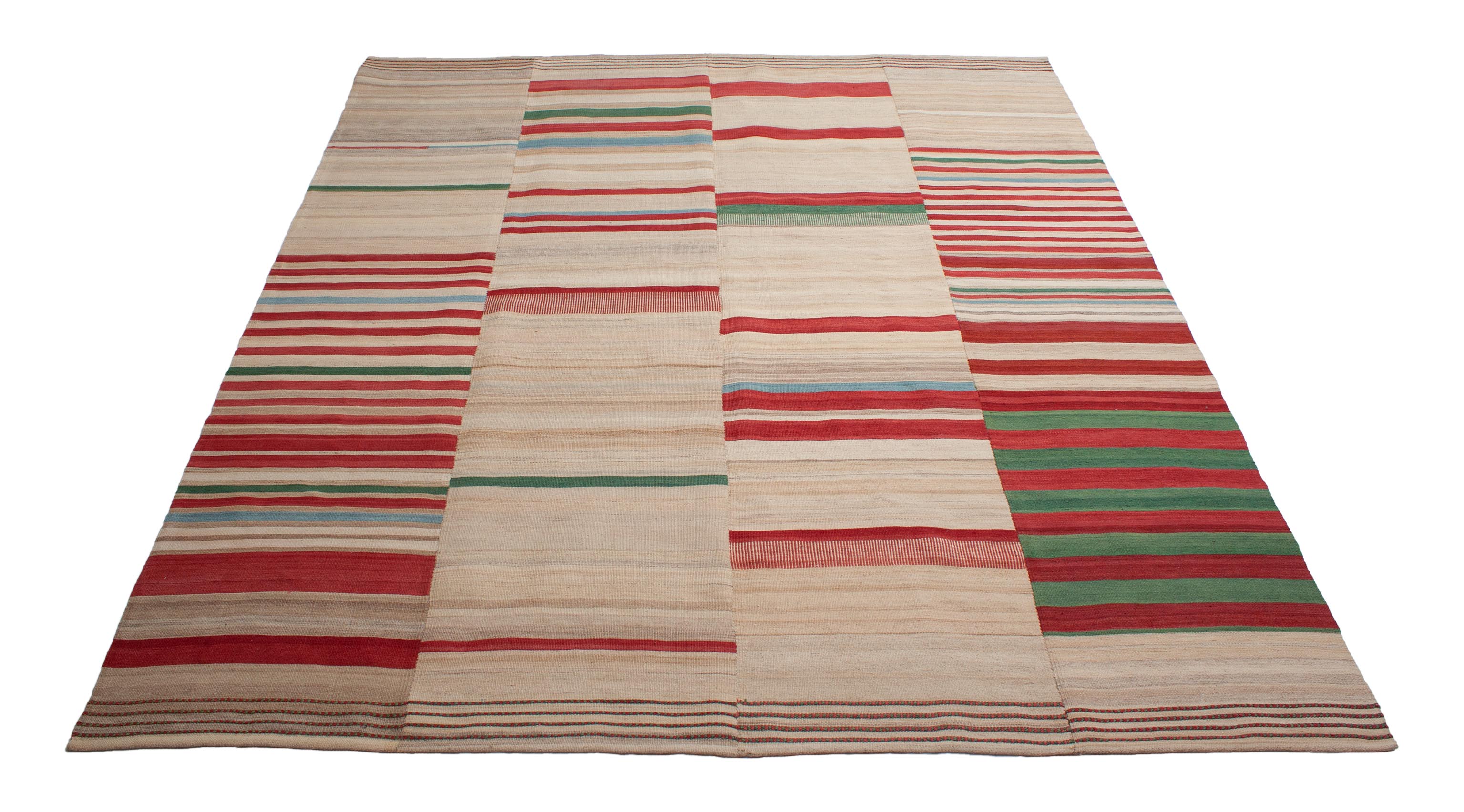 Eine Fotoaufnahme eines Kelim Teppichs.