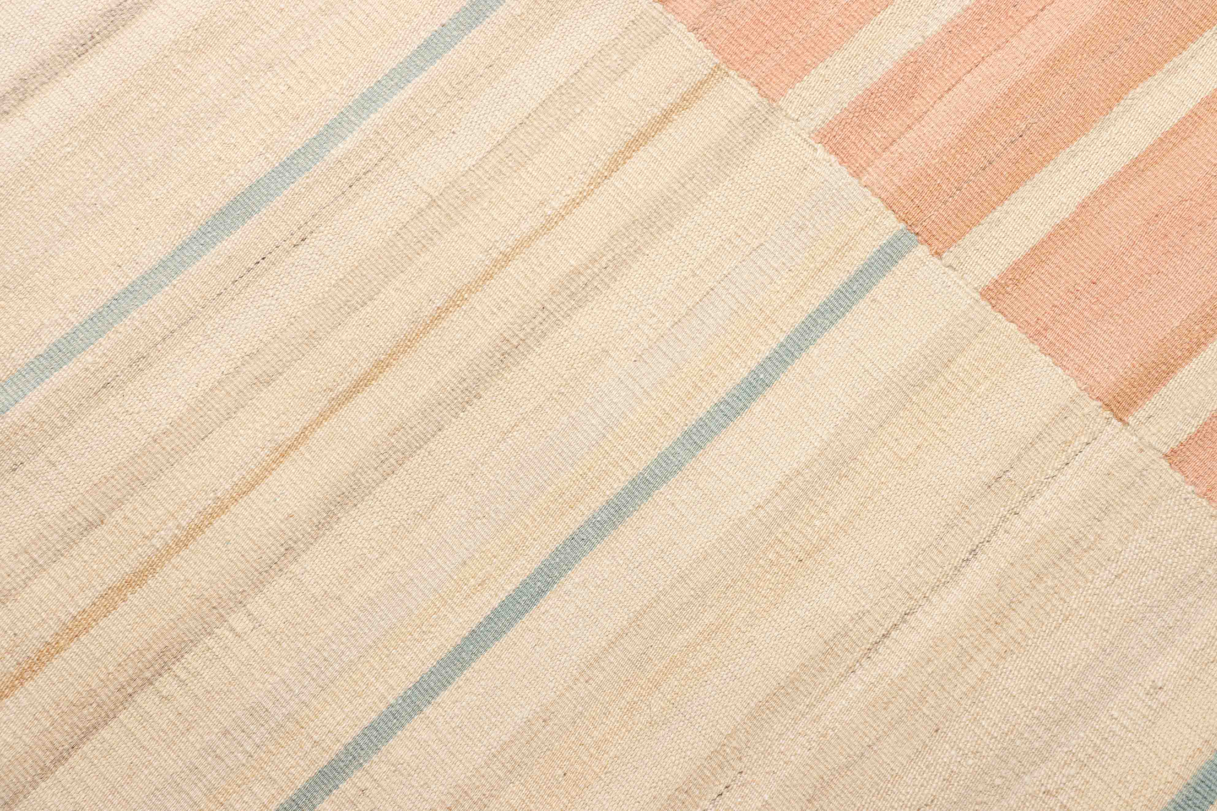 Geometrischer Kelim Teppich mit Streifen in beige und 236 cm x 160 cm groß