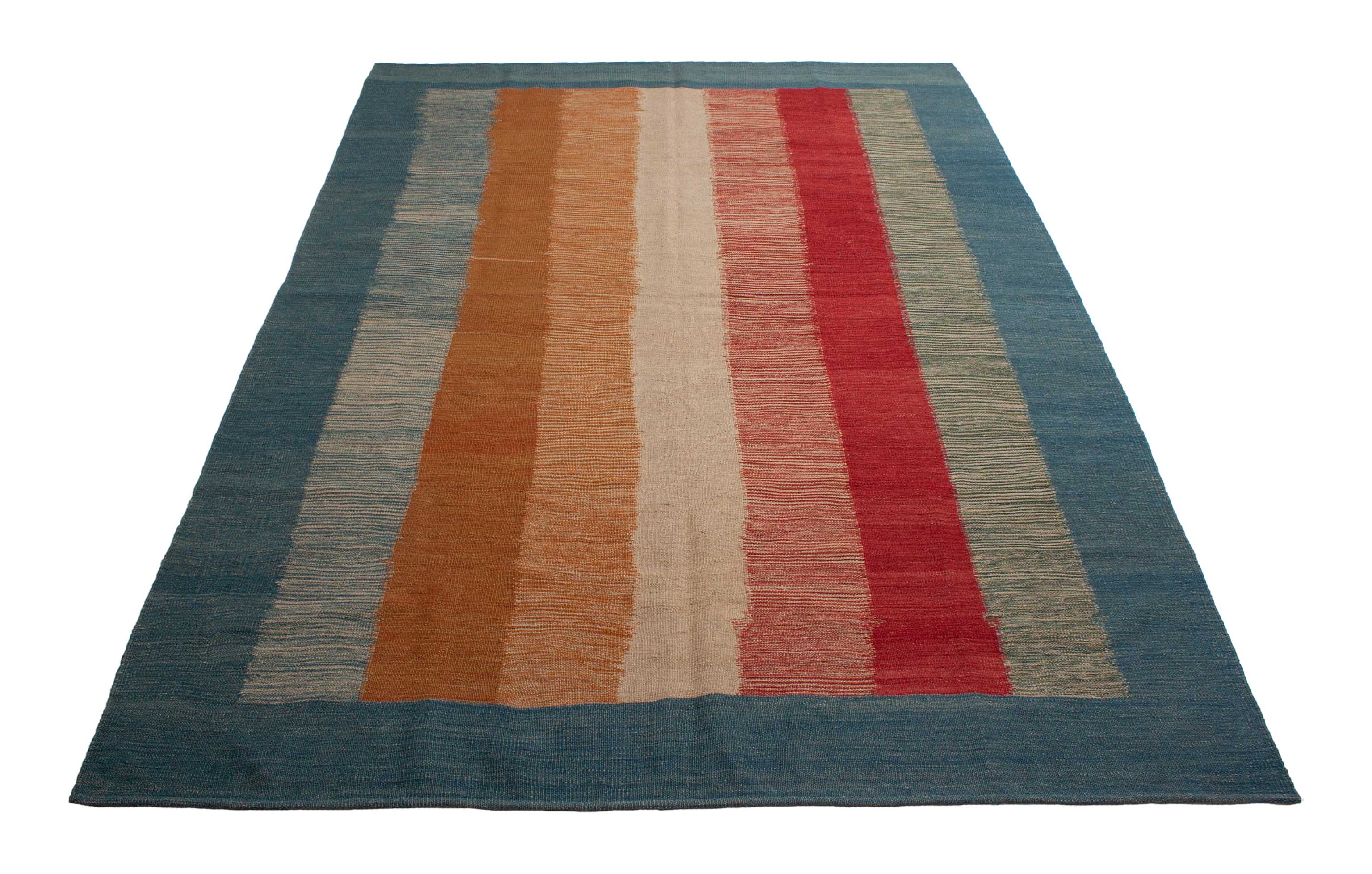 Eine Fotoaufnahme eines Kelim Teppichs.