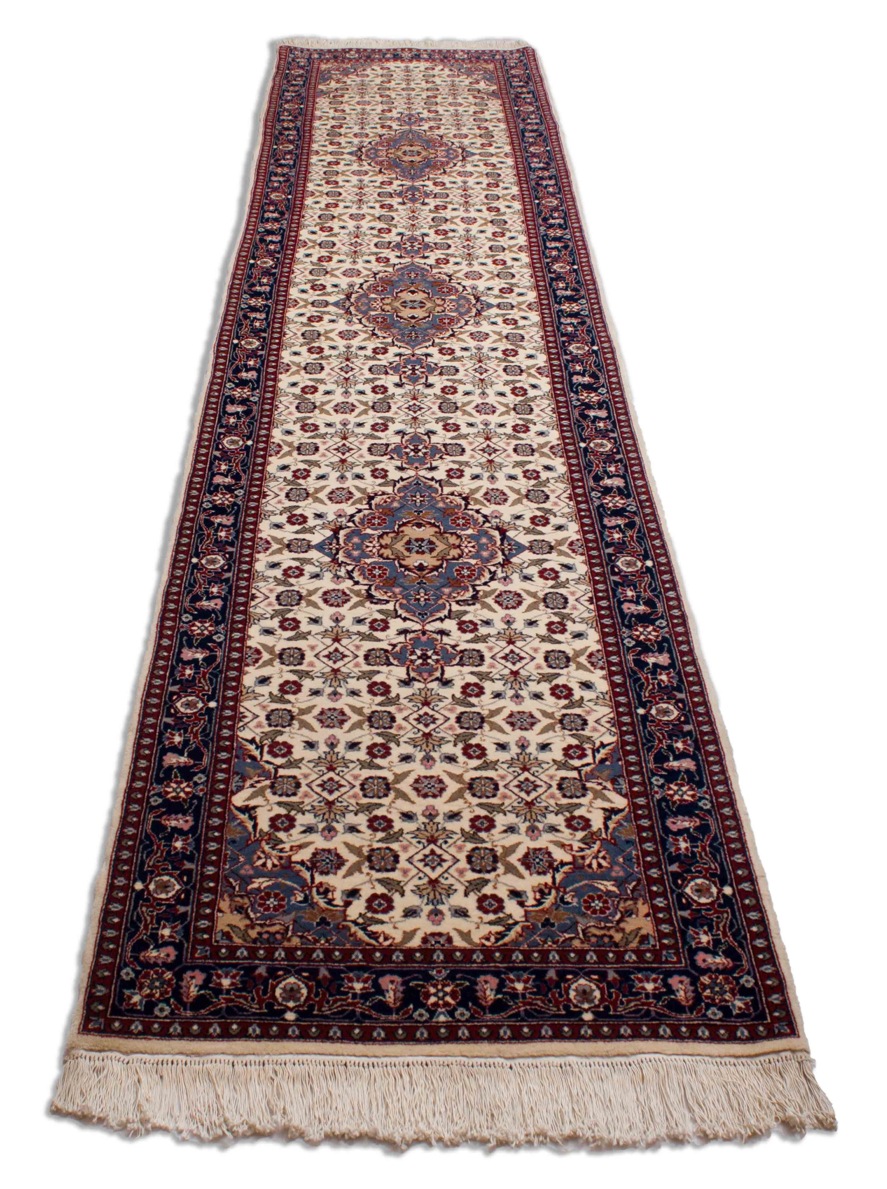 Eine Fotoaufnahme eines Täbriz Teppichs.