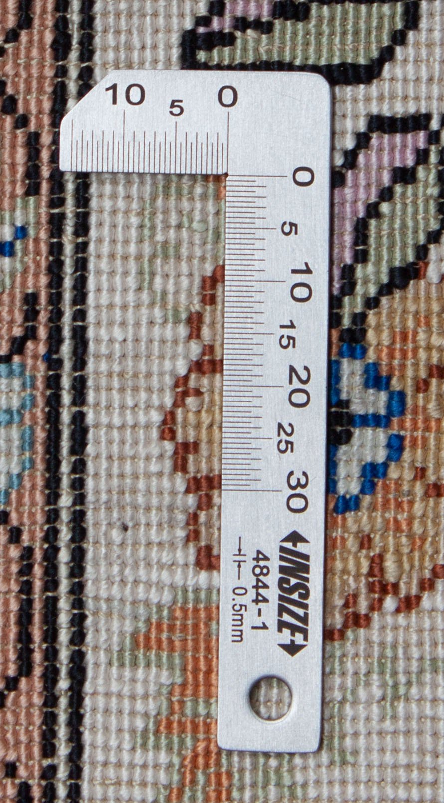 Florale Hereke Teppich aus reiner Seide in cremeweiß und 156 cm x 90 cm groß