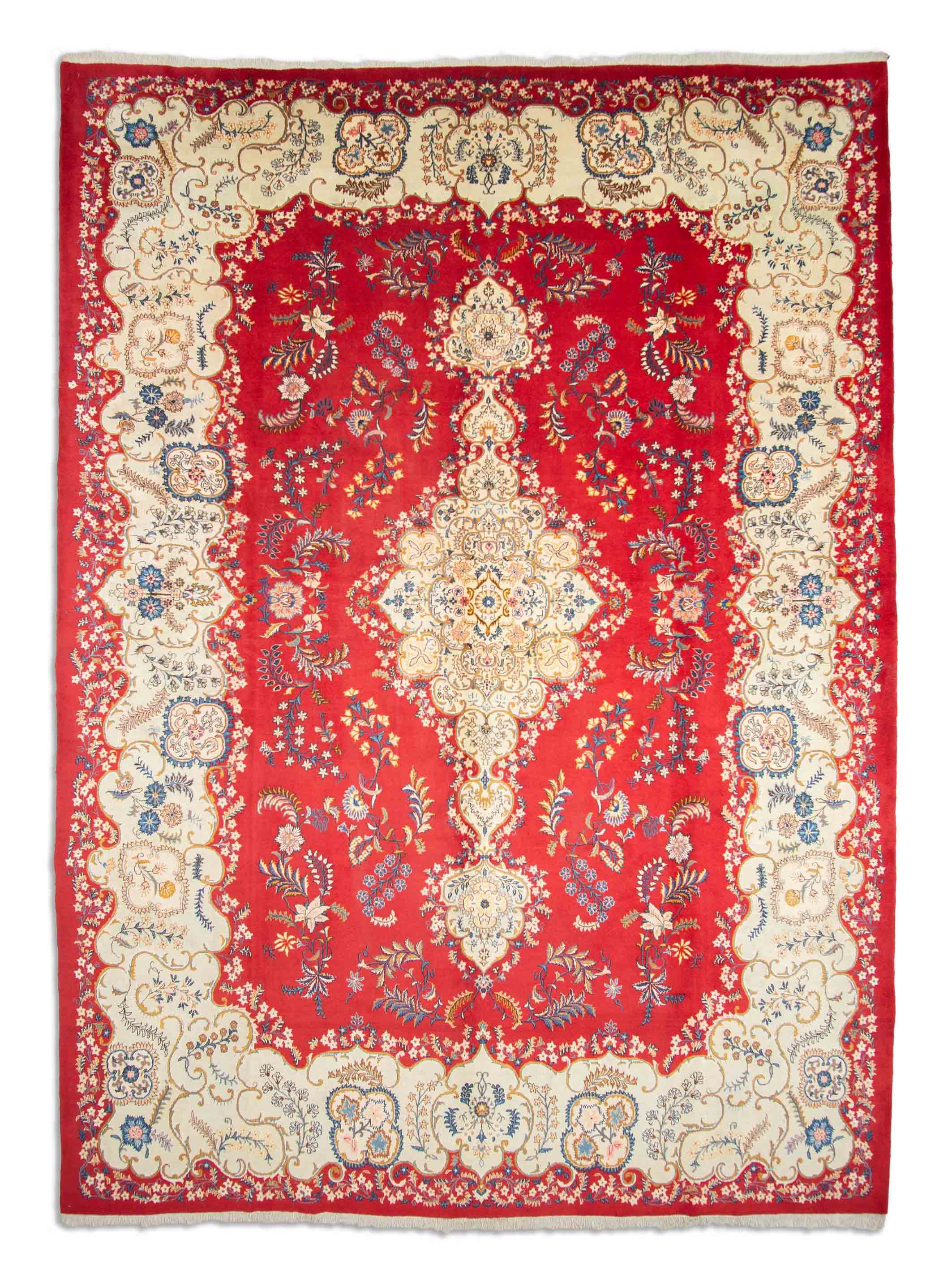 Eine Fotoaufnahme eines Keshan Teppichs.