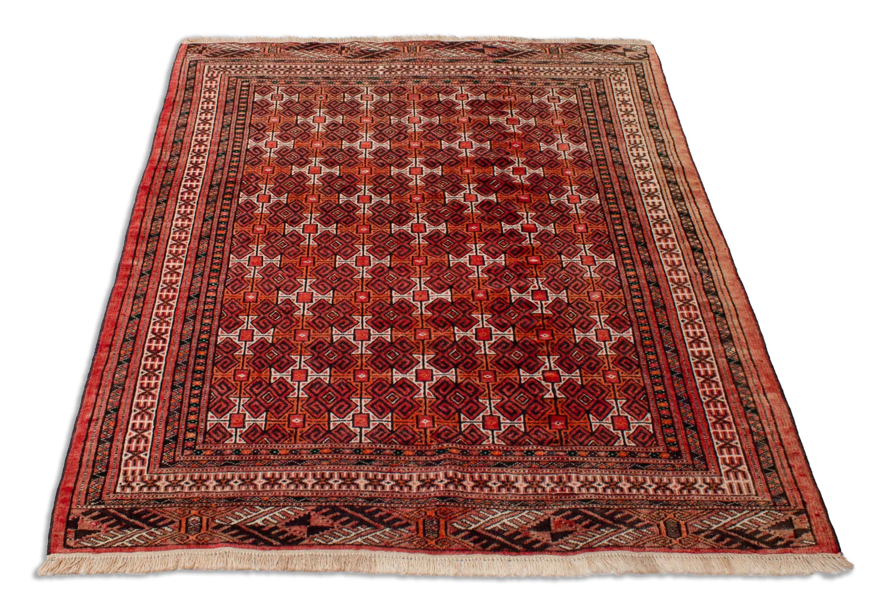 Turkmenischer Teppich in rostrot und 157 cm x 125 cm groß
