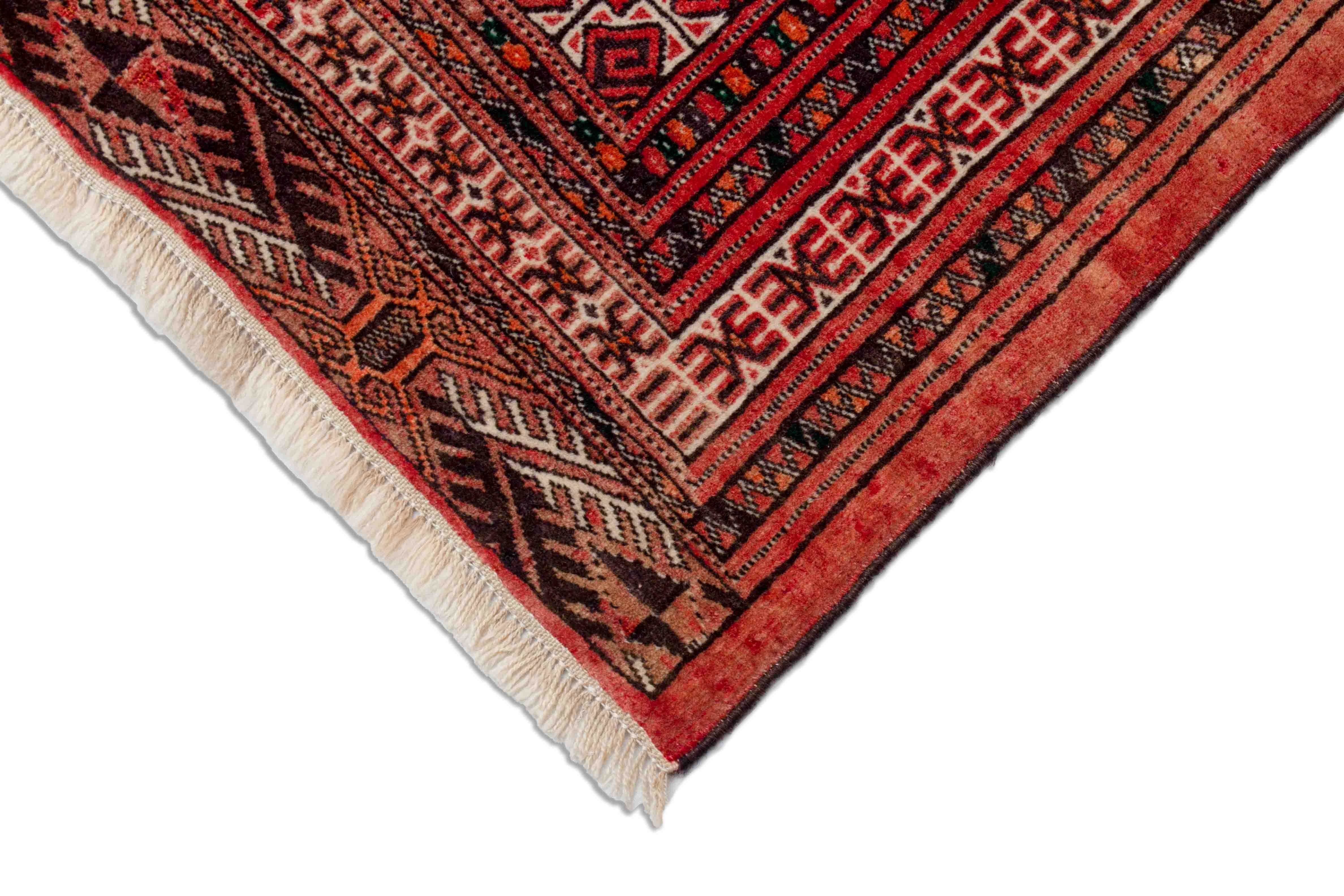 Turkmenischer Teppich in rostrot und 157 cm x 125 cm groß