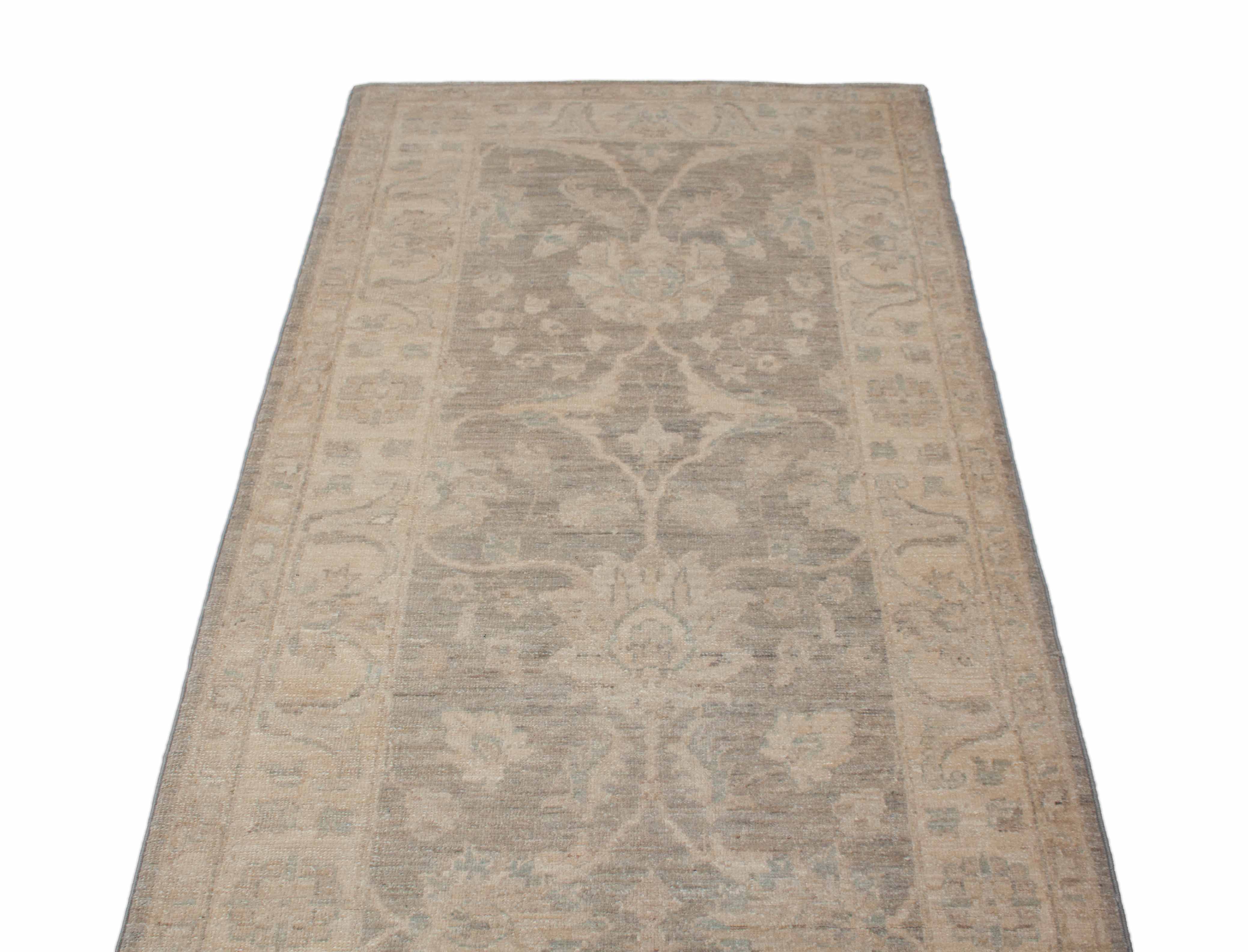 Eine Fotoaufnahme eines Farahan Teppichs.