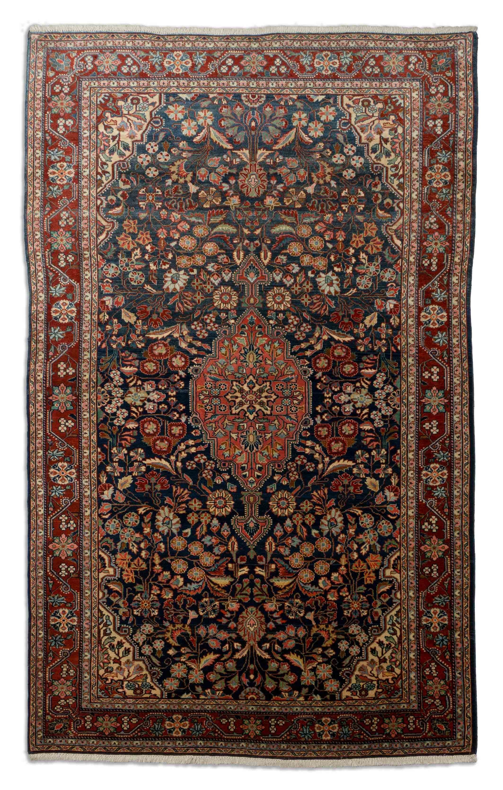 Eine Fotoaufnahme eines Sarough Teppichs.