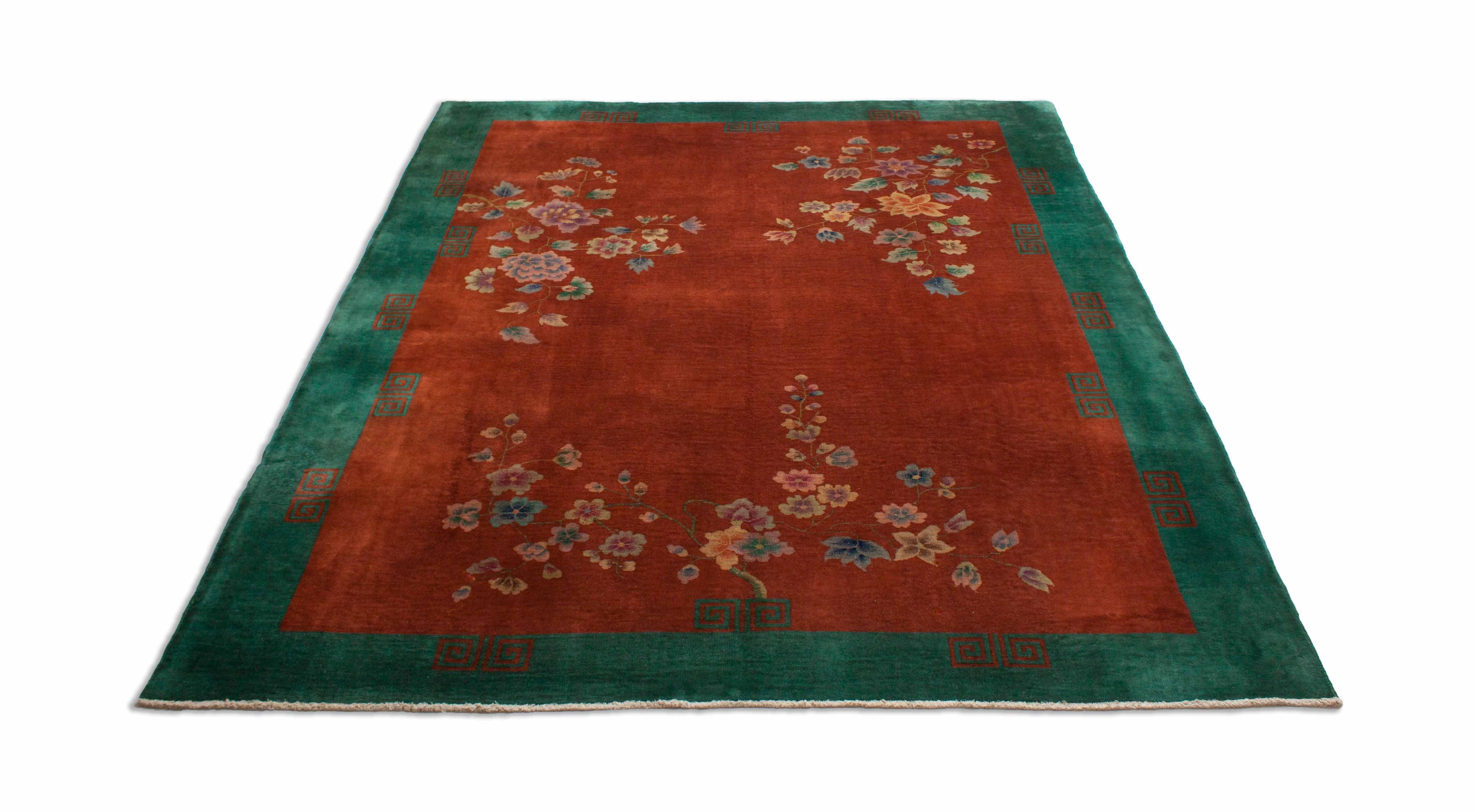 Eine Fotoaufnahme eines US Import China Teppich Teppichs.