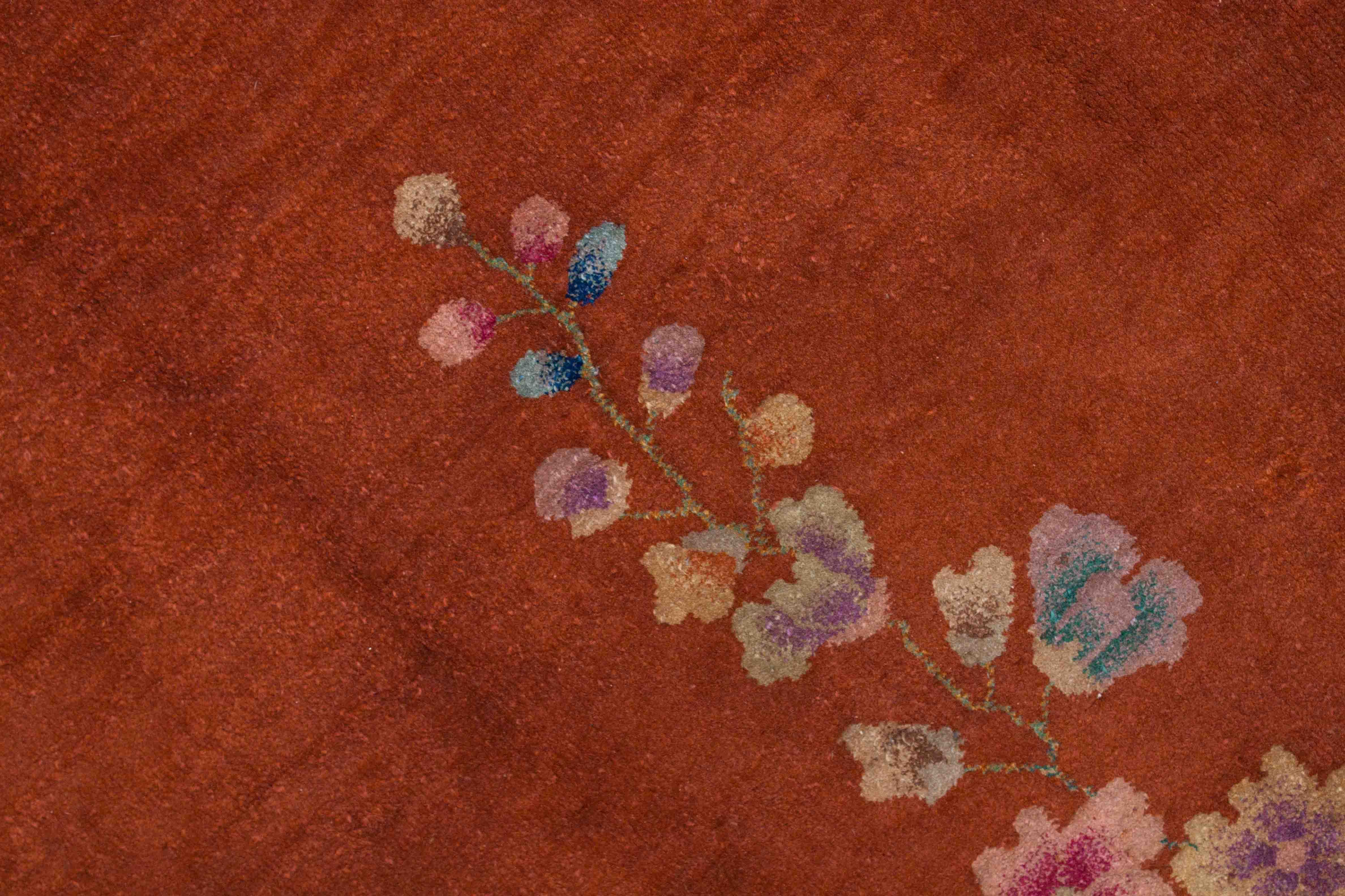 Eine Fotoaufnahme eines US Import China Teppich Teppichs.