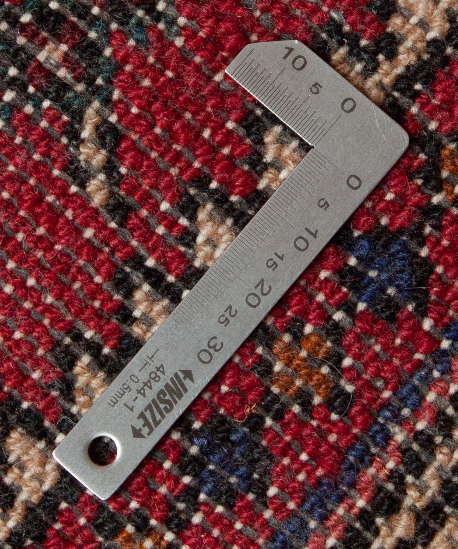 Eine Fotoaufnahme eines Hosseinabad Teppichs.