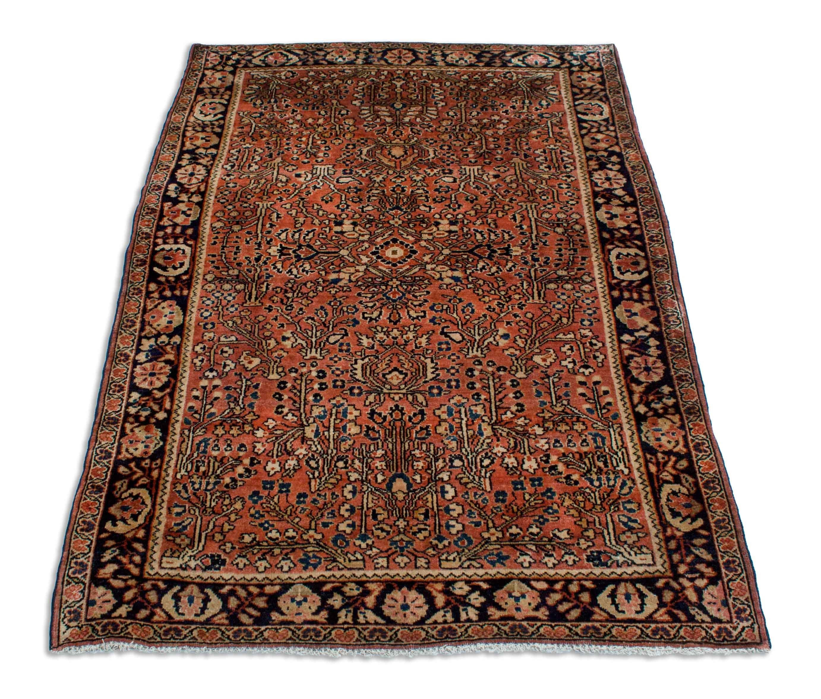 Eine Fotoaufnahme eines Re-Import Sarough Teppichs.