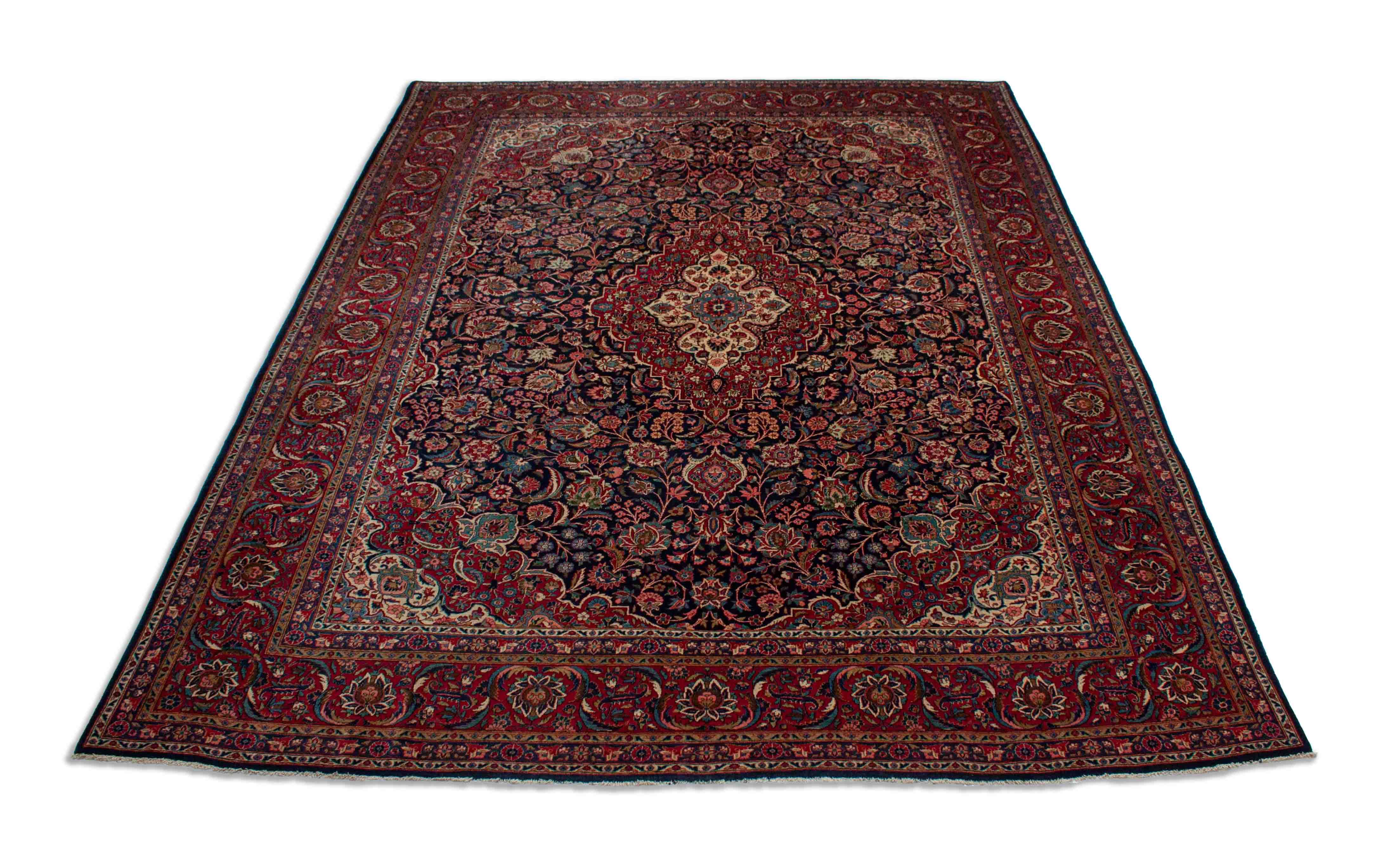 Eine Fotoaufnahme eines Keshan Teppichs.