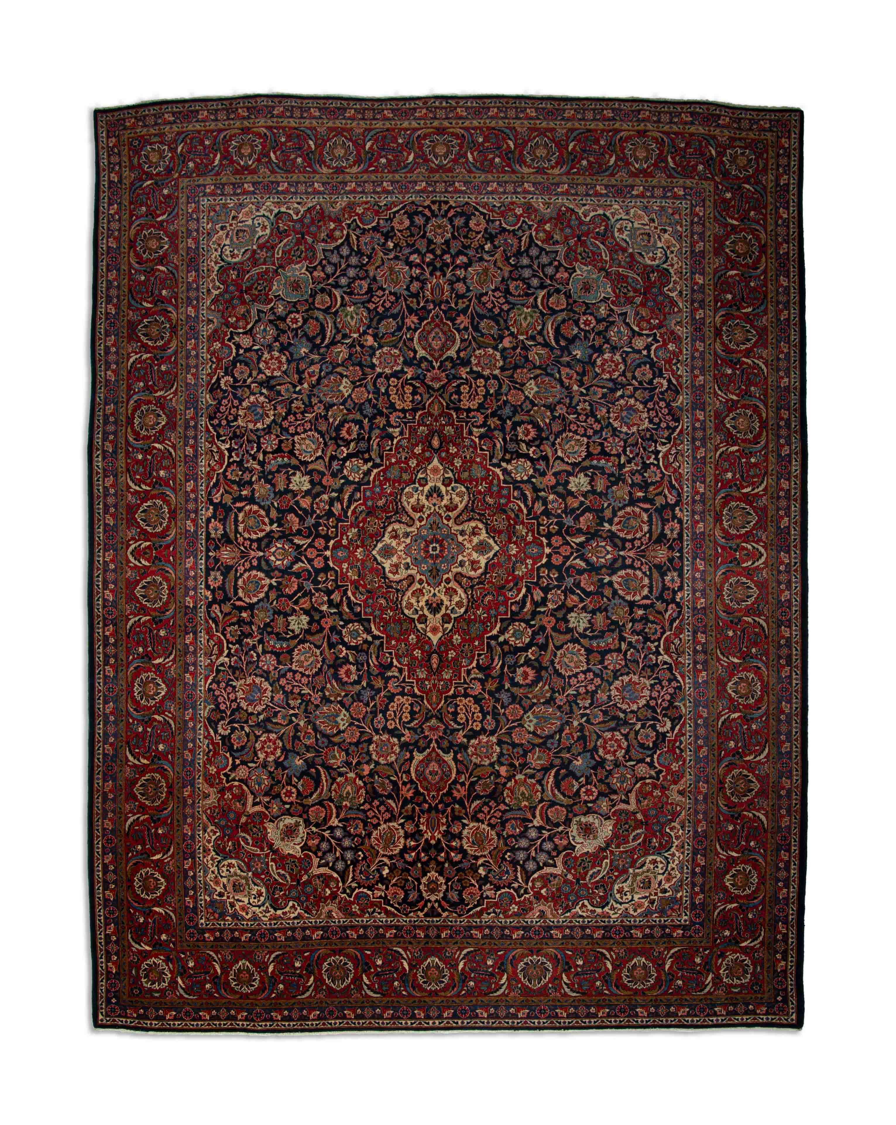 Eine Fotoaufnahme eines Keshan Teppichs.