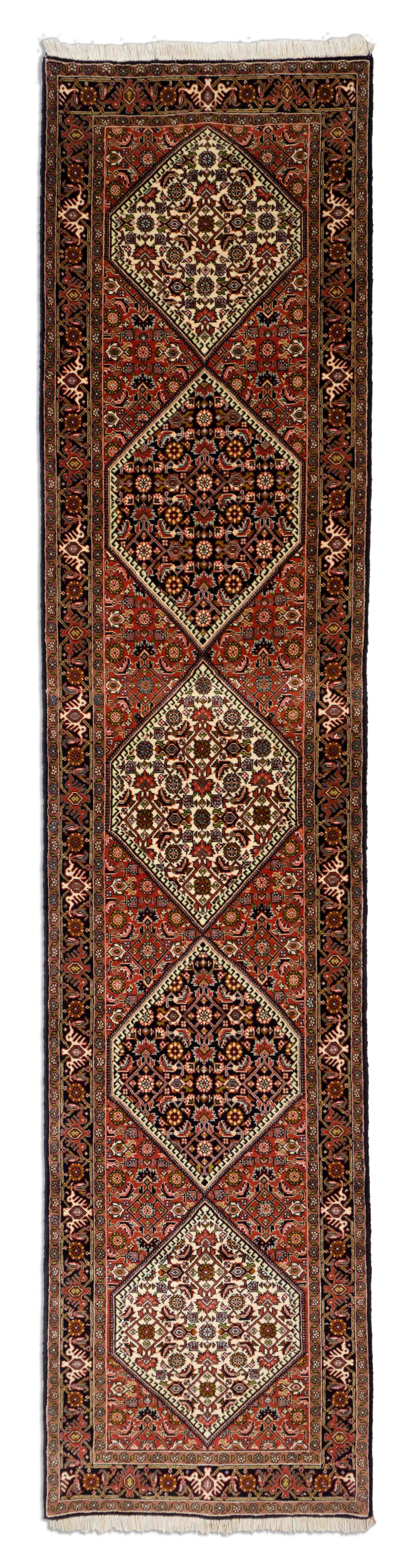 Eine Fotoaufnahme eines Bidjar Teppichs.